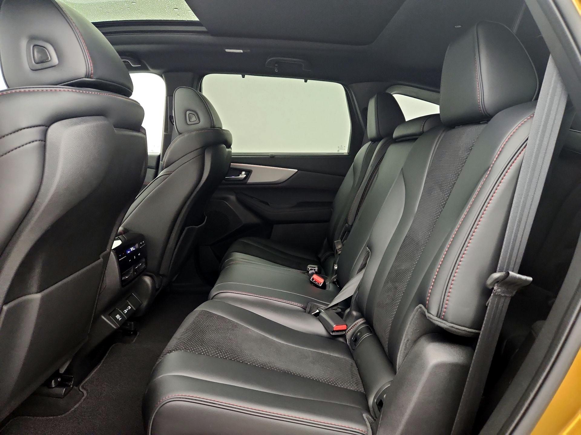 Thumbnail: 2022 Acura MDX - 20