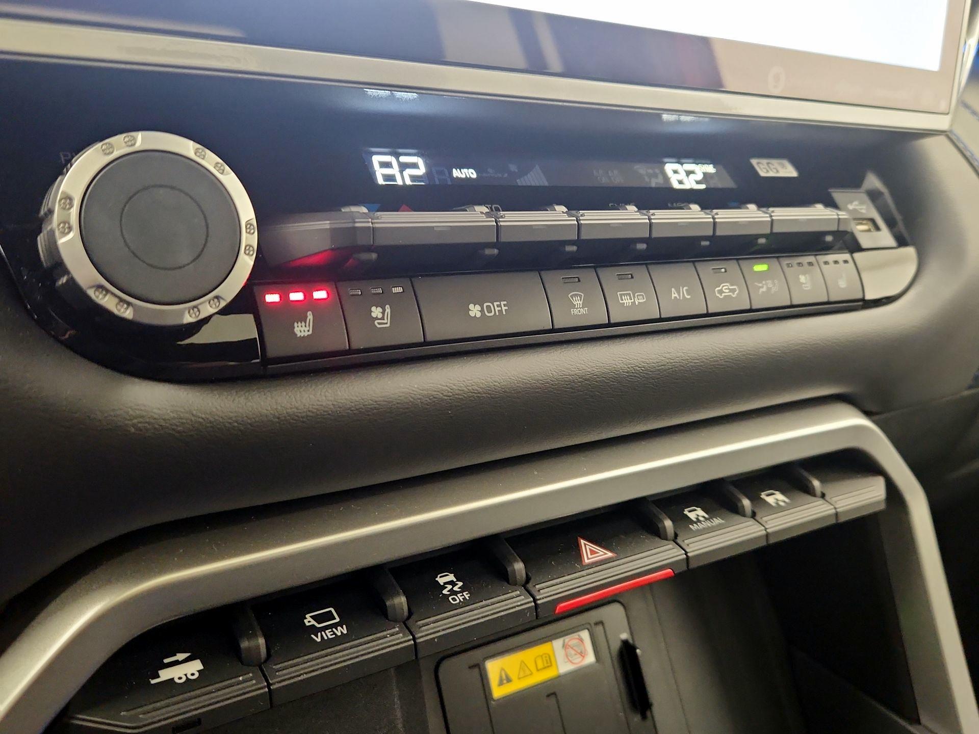 Thumbnail: 2023 Toyota Tundra - 16