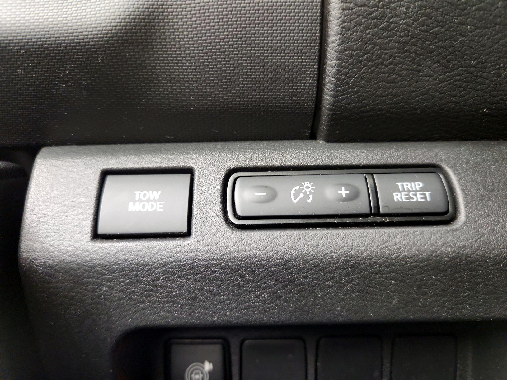 Thumbnail: 2022 Nissan Frontier - 13