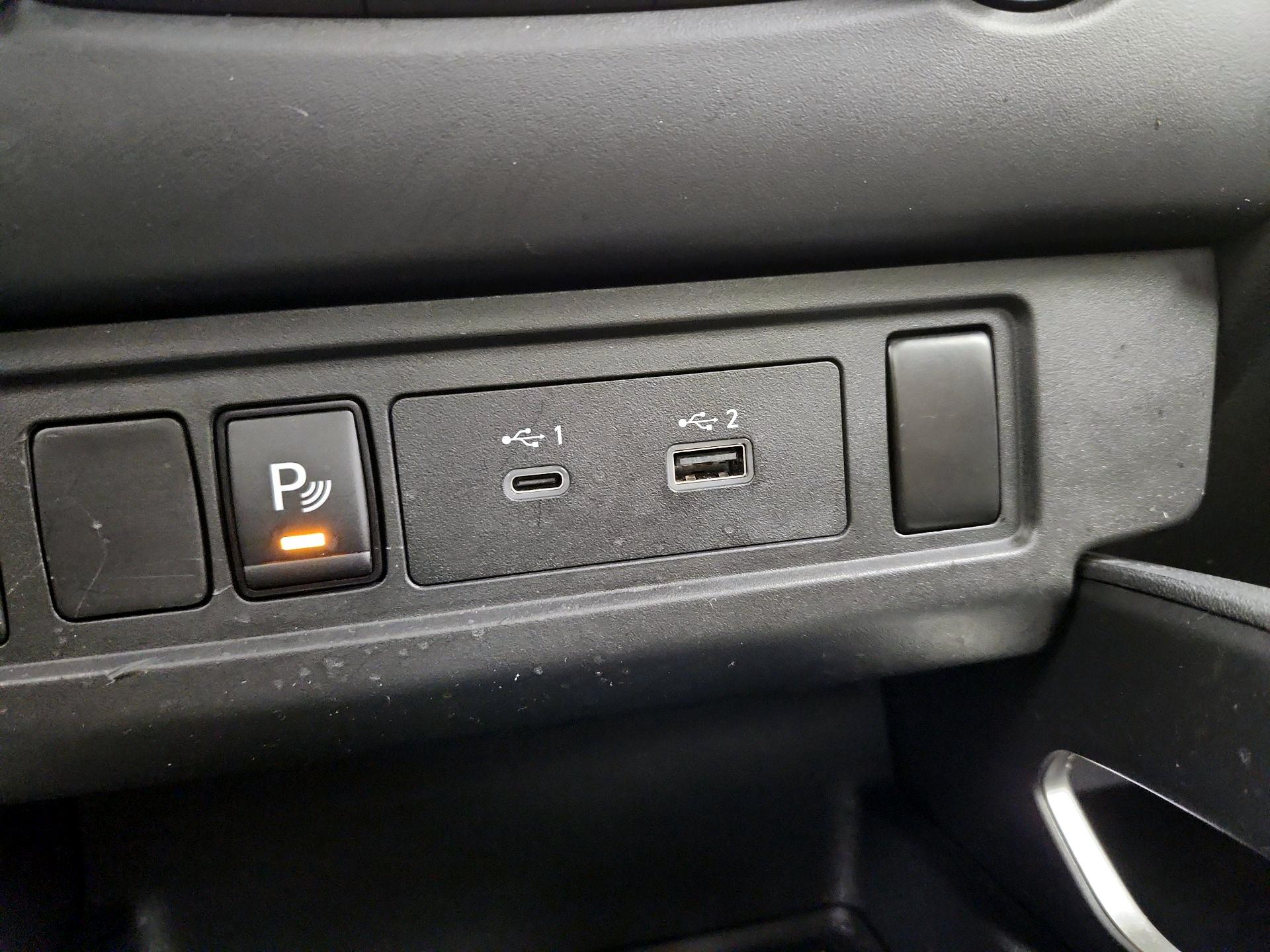 Thumbnail: 2022 Nissan Frontier - 18