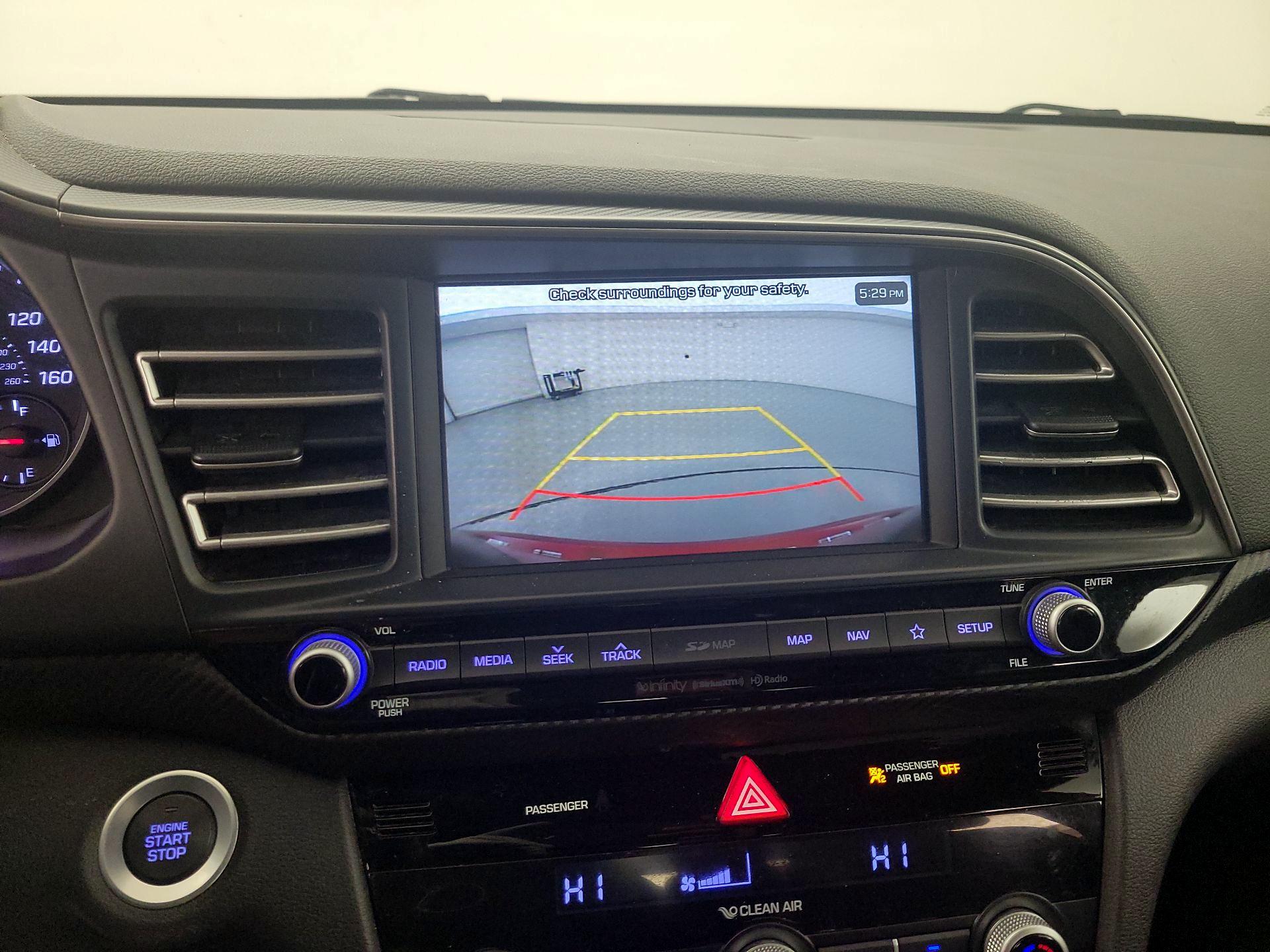 Thumbnail: 2020 Hyundai Elantra - 15