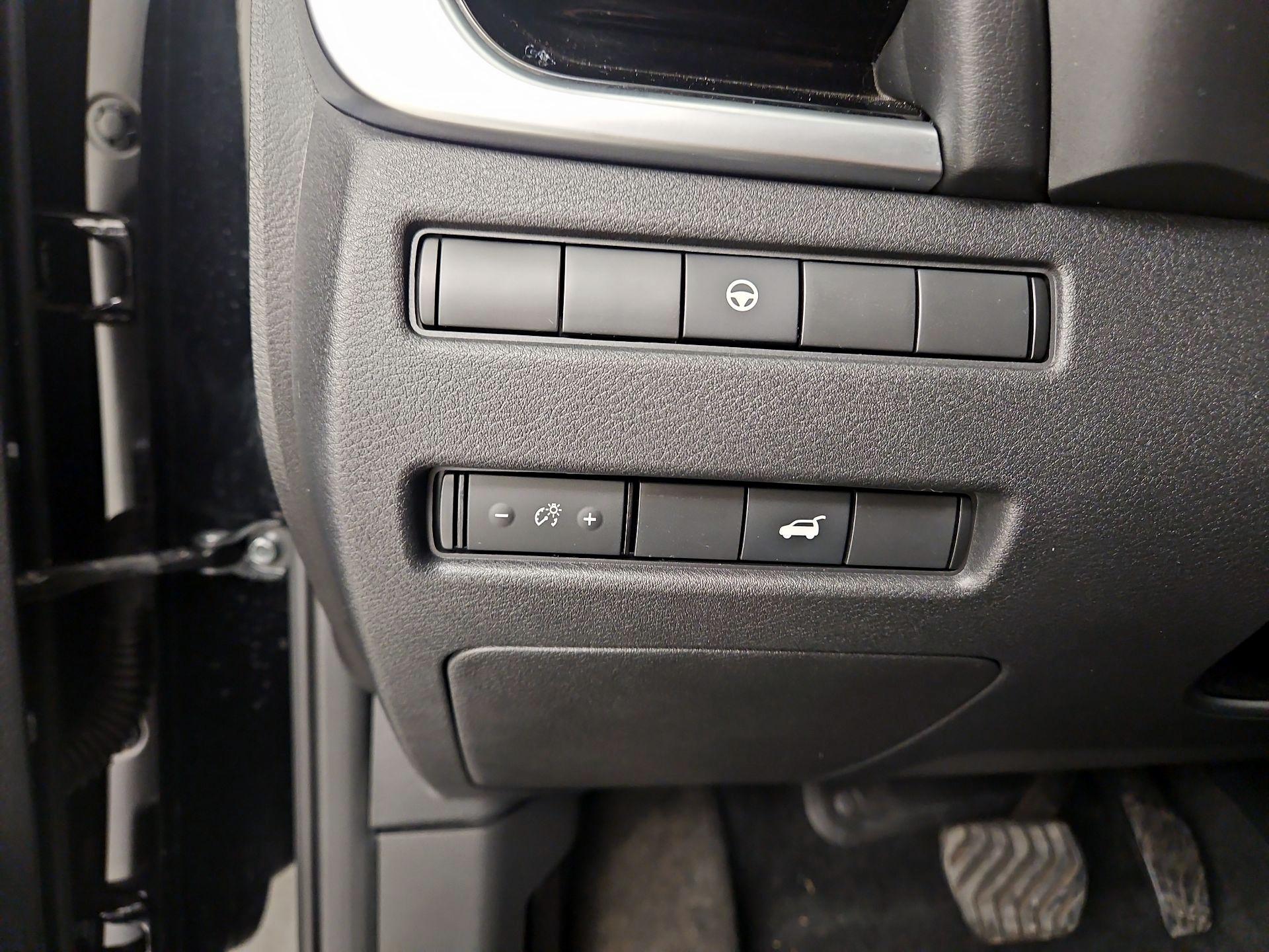 Thumbnail: 2023 Nissan Rogue - 13