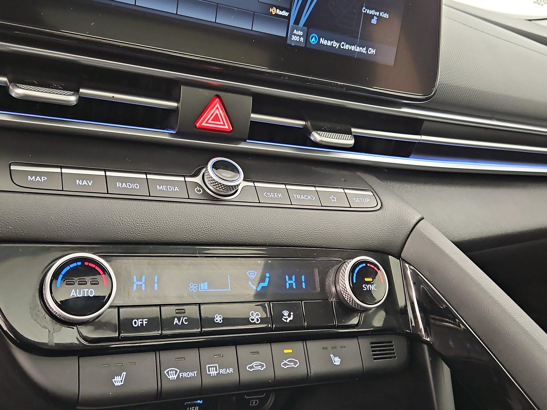 Thumbnail: 2023 Hyundai Elantra - 17