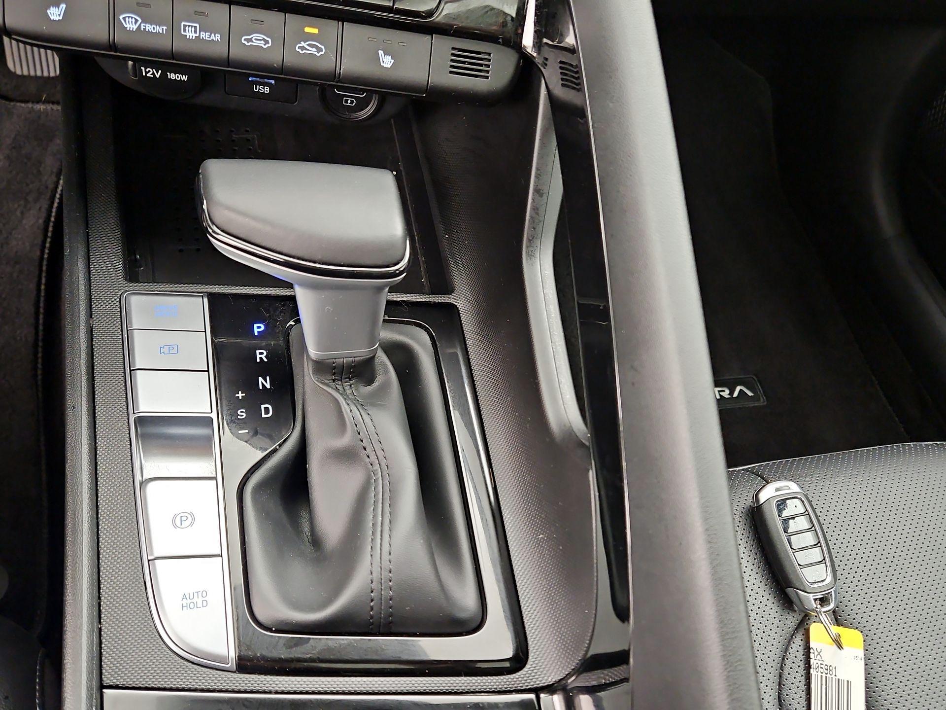 Thumbnail: 2023 Hyundai Elantra - 18