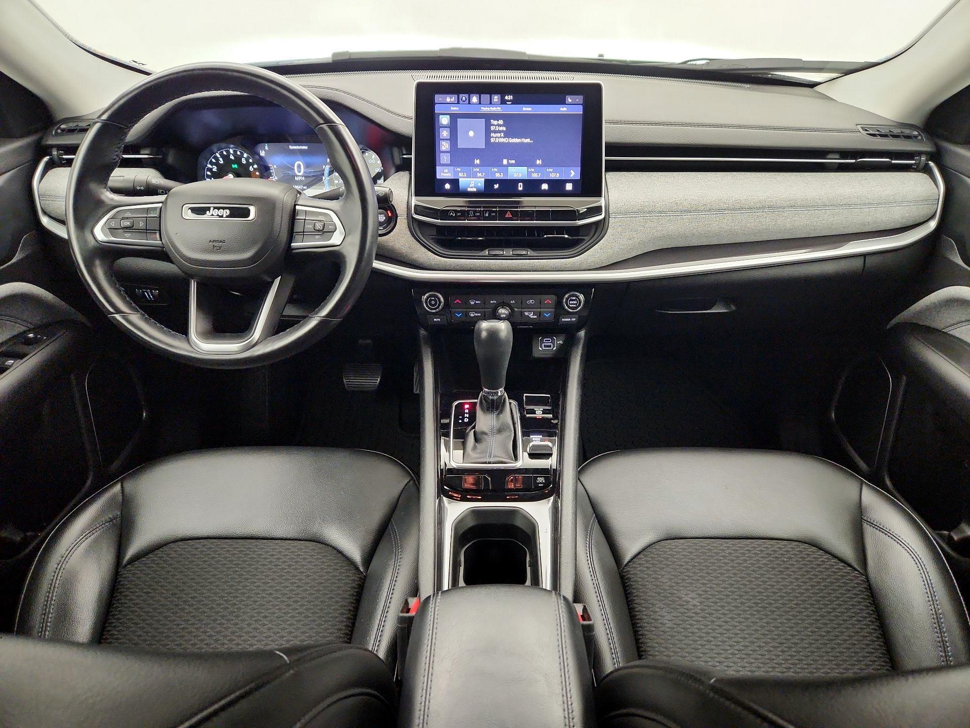 Thumbnail: 2022 Jeep Compass - 9