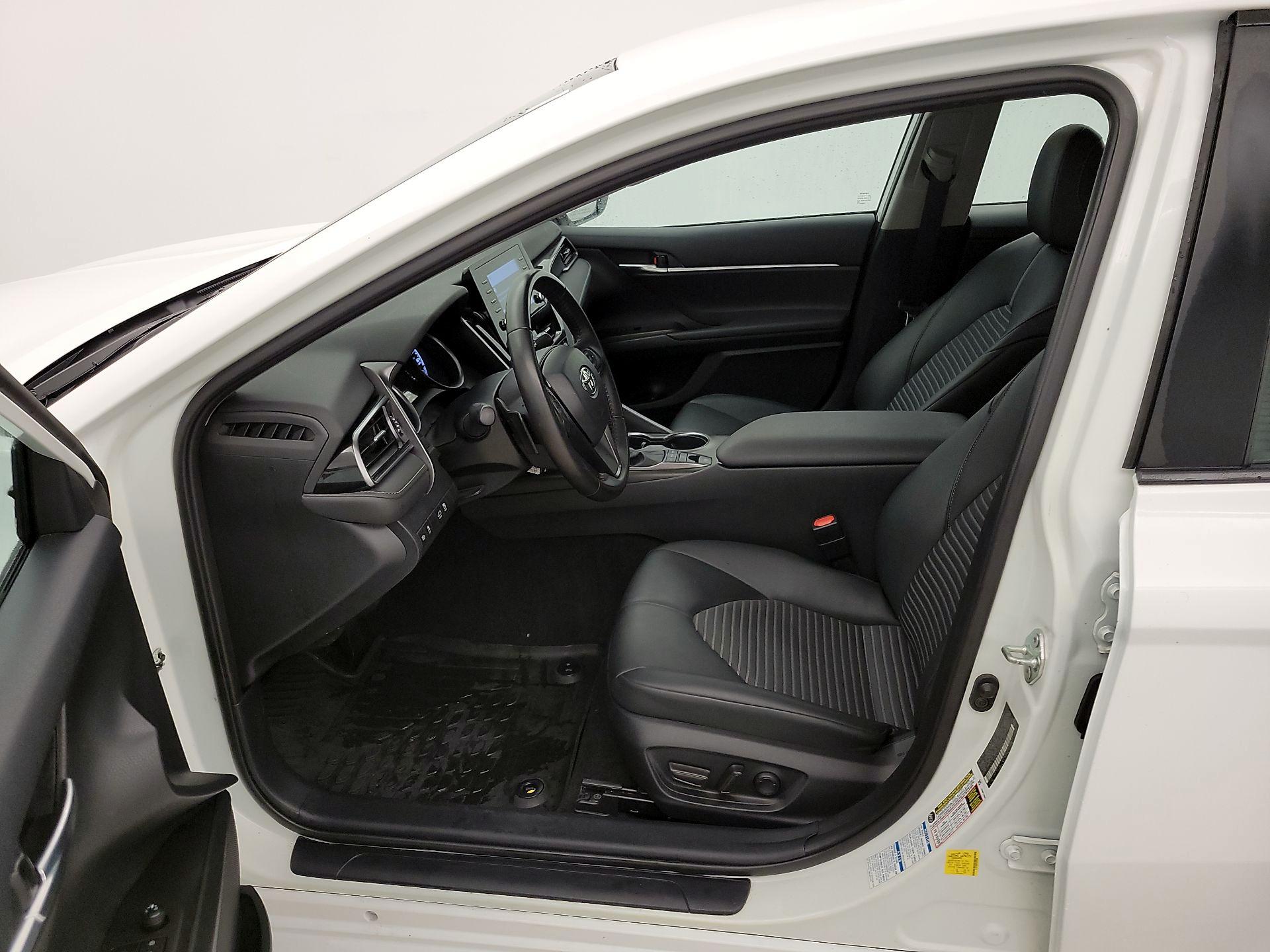 Thumbnail: 2023 Toyota Camry - 11