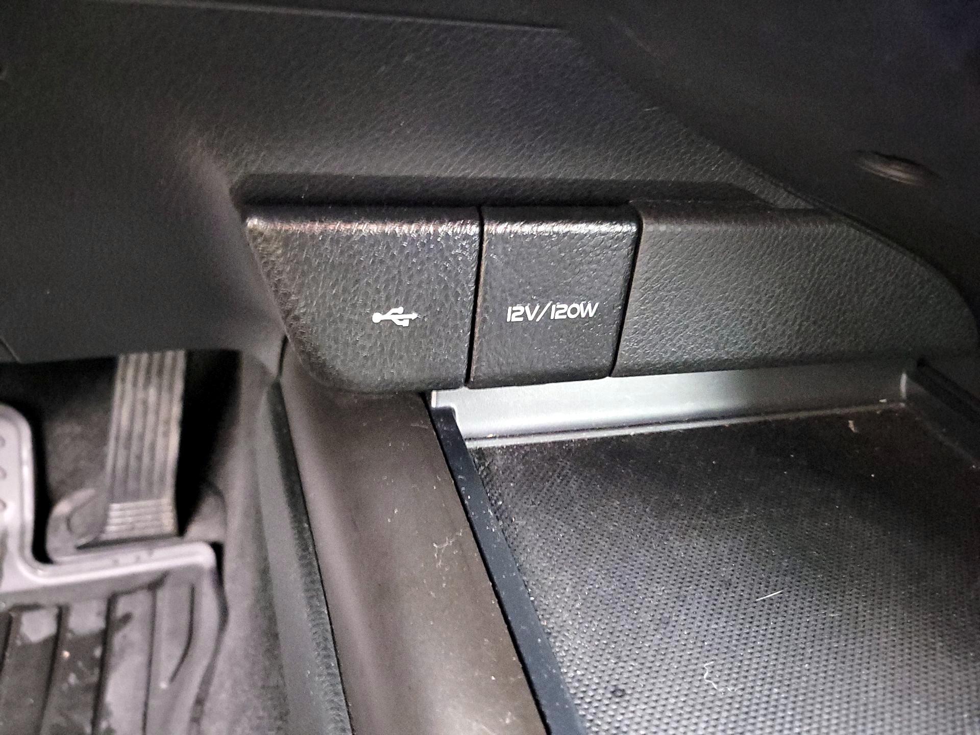 Thumbnail: 2023 Toyota Camry - 18