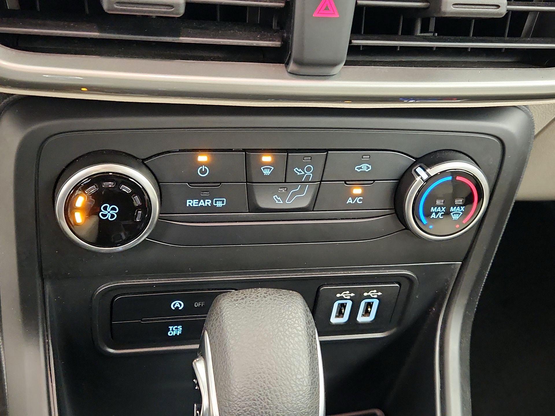 Thumbnail: 2020 Ford EcoSport - 16