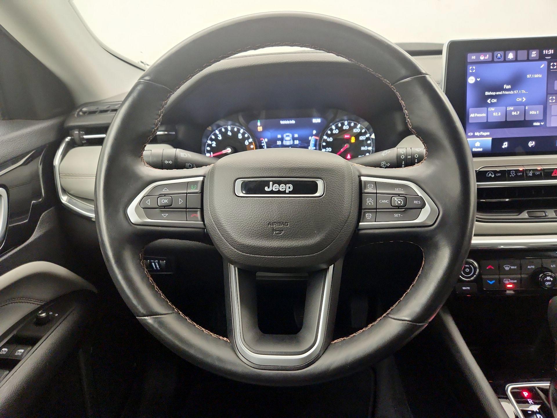 Thumbnail: 2022 Jeep Compass - 10