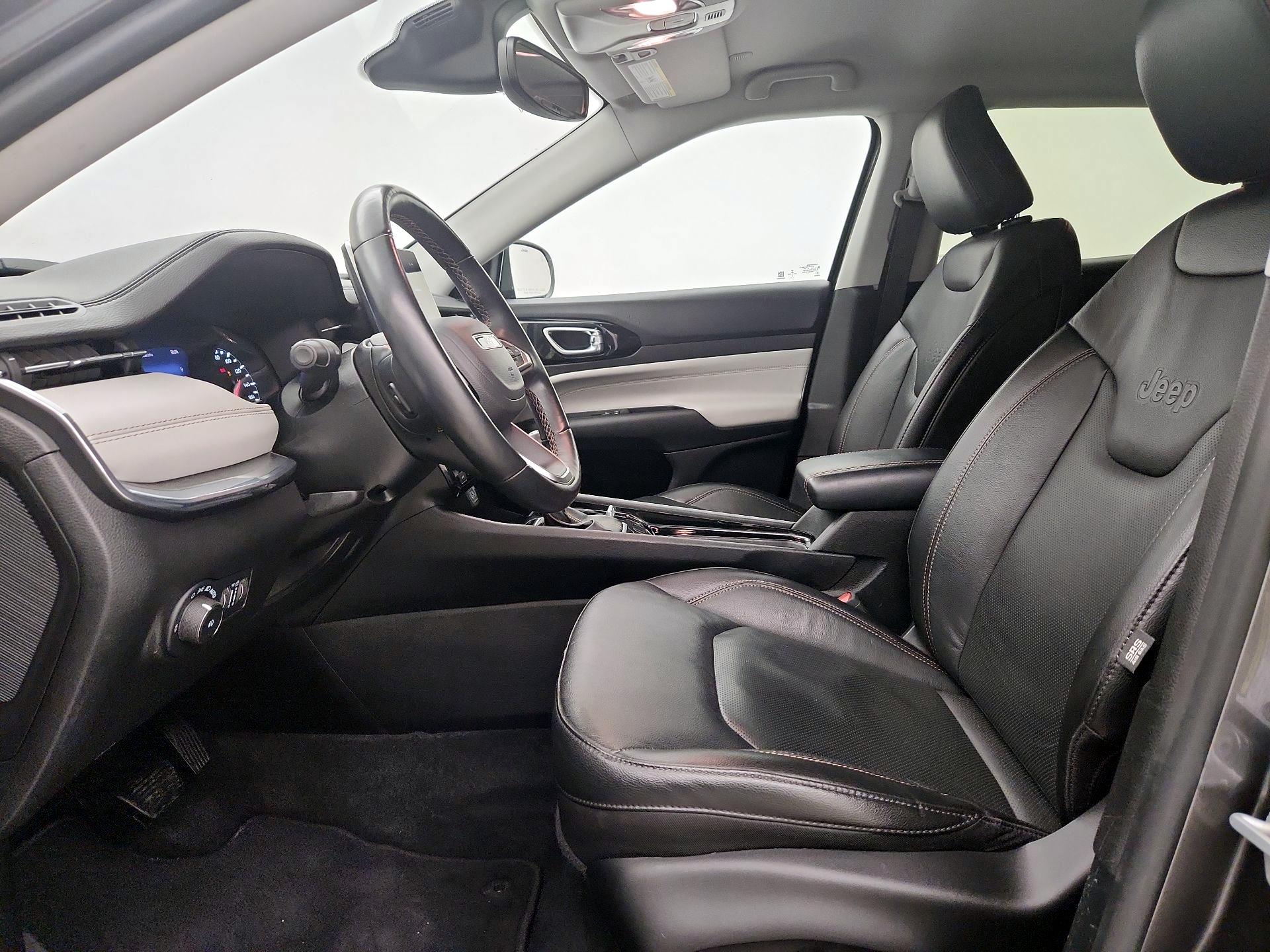 Thumbnail: 2022 Jeep Compass - 11