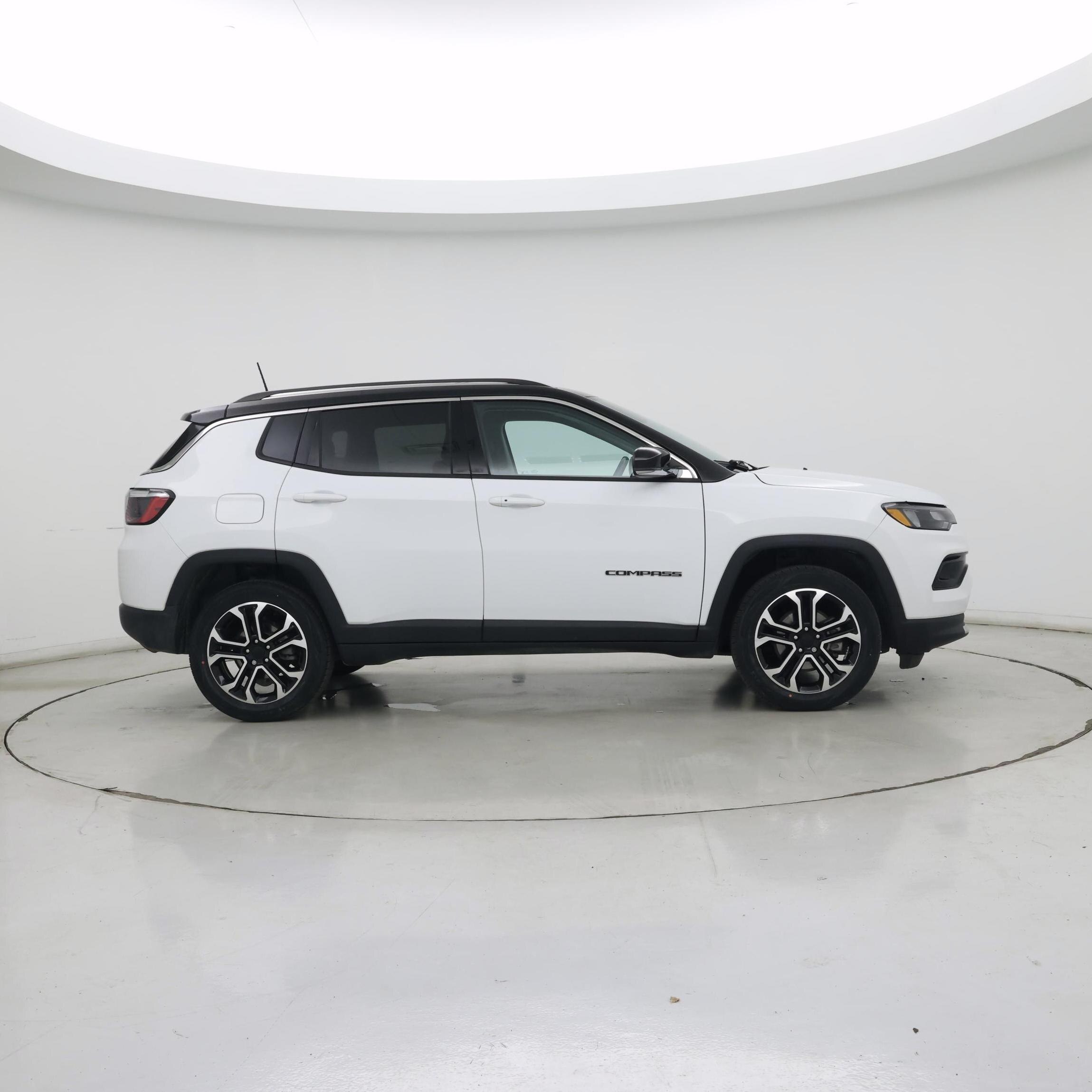 Thumbnail: 2022 Jeep Compass - 7