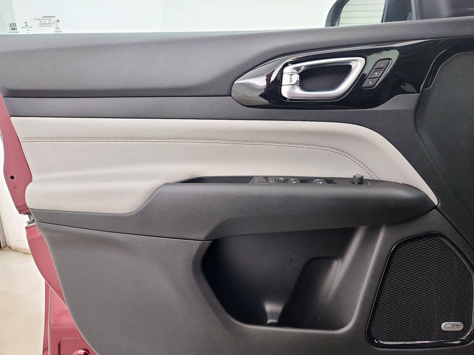 Thumbnail: 2022 Jeep Compass - 12