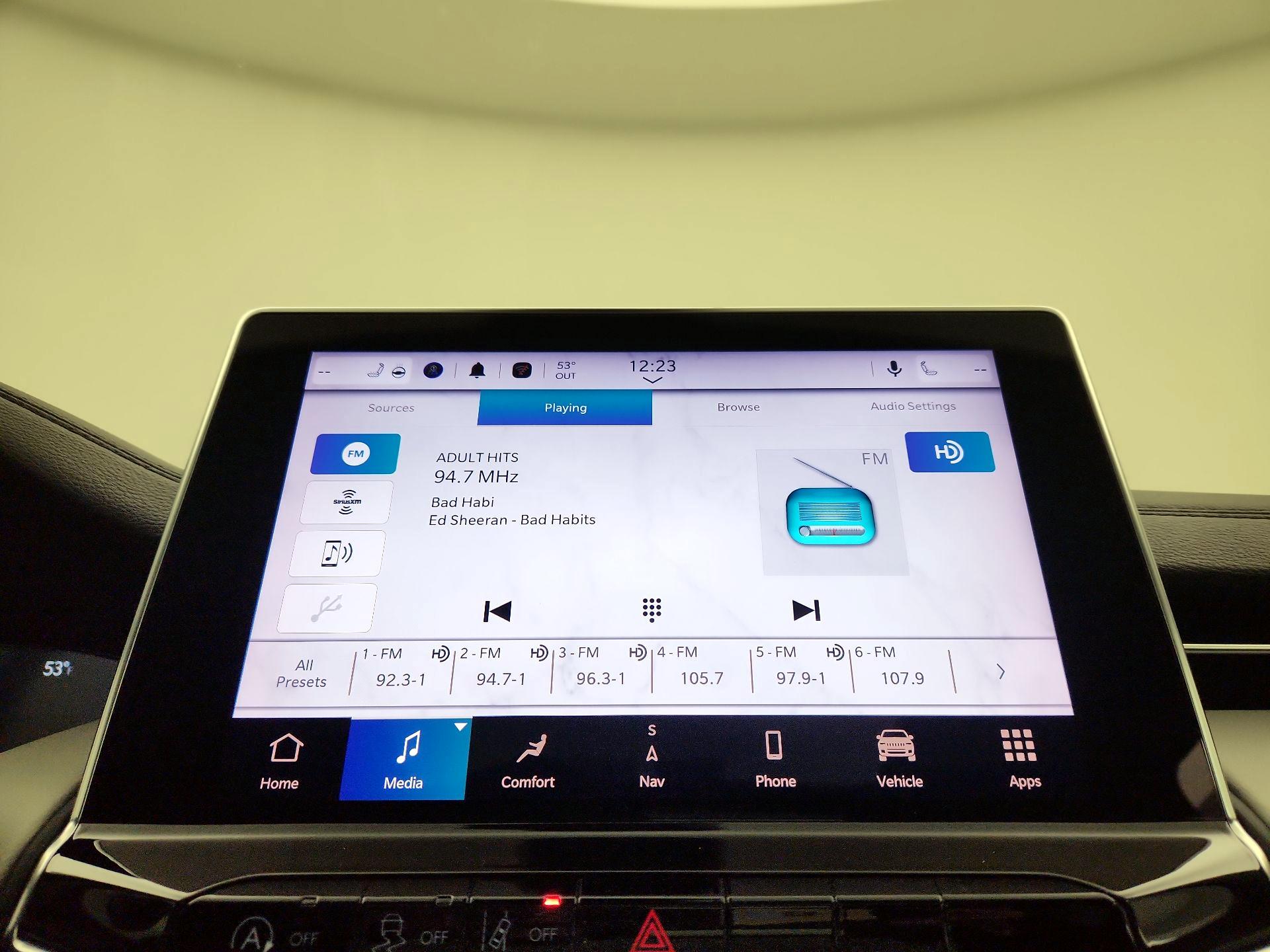 Thumbnail: 2022 Jeep Compass - 16