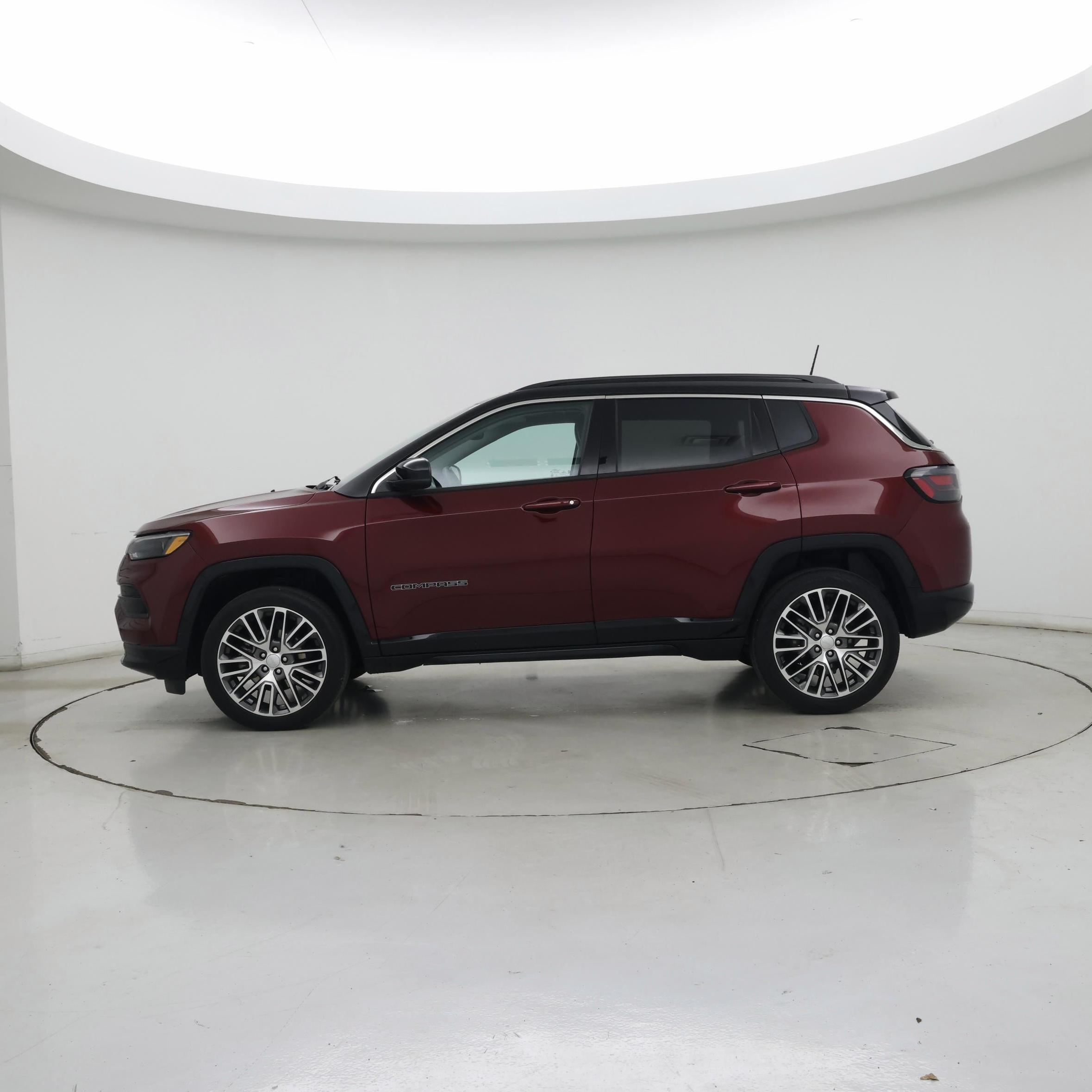 Thumbnail: 2022 Jeep Compass - 3