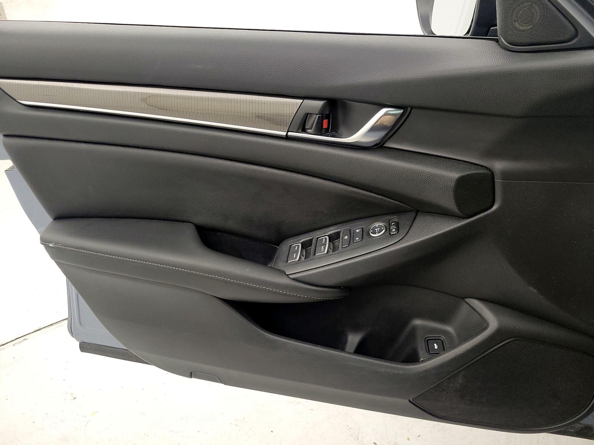 Thumbnail: 2022 Honda Accord - 12