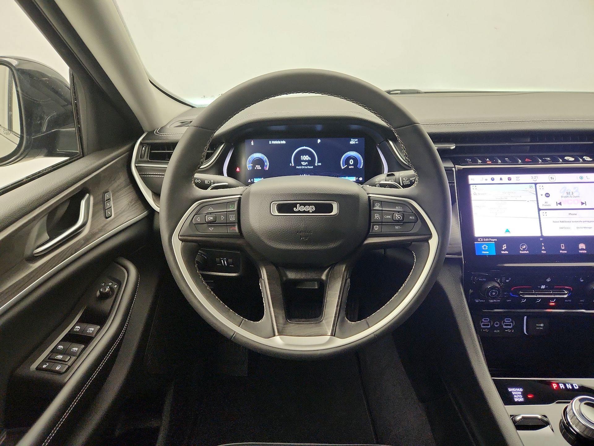 Thumbnail: 2023 Jeep Grand Cherokee L - 10