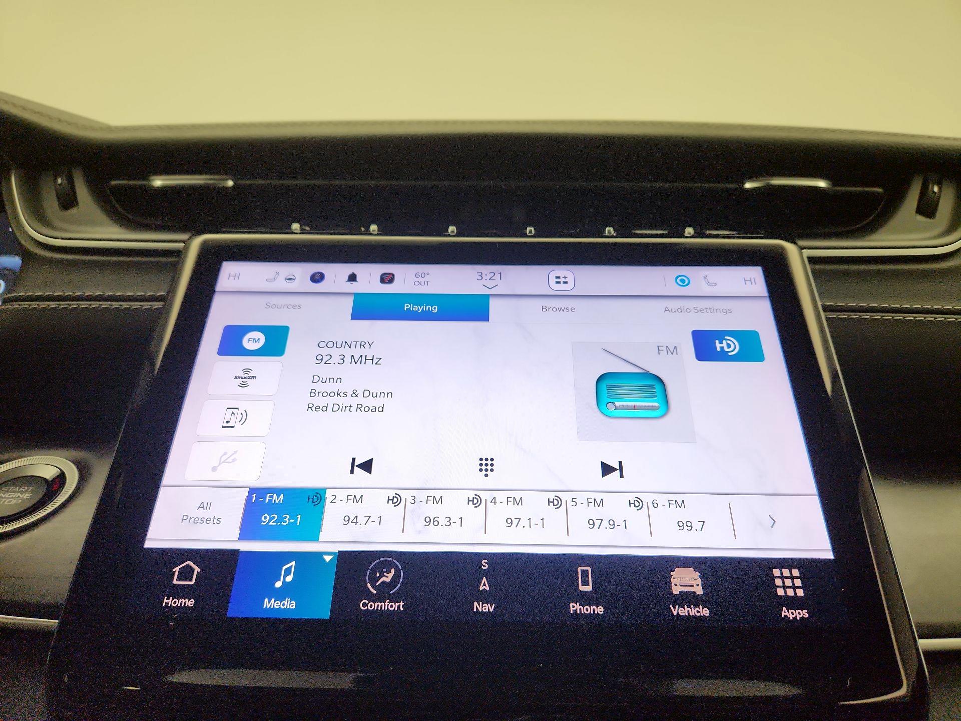 Thumbnail: 2023 Jeep Grand Cherokee L - 16