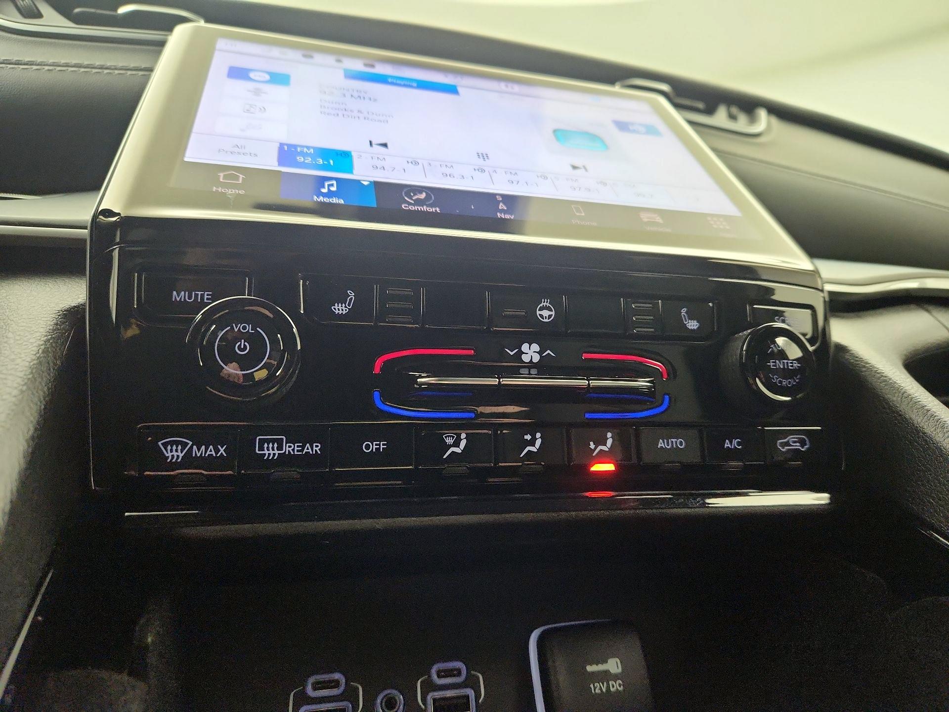 Thumbnail: 2023 Jeep Grand Cherokee L - 17