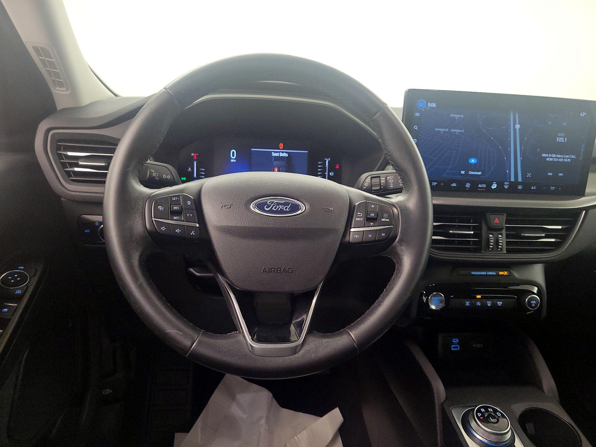 Thumbnail: 2023 Ford Escape - 10