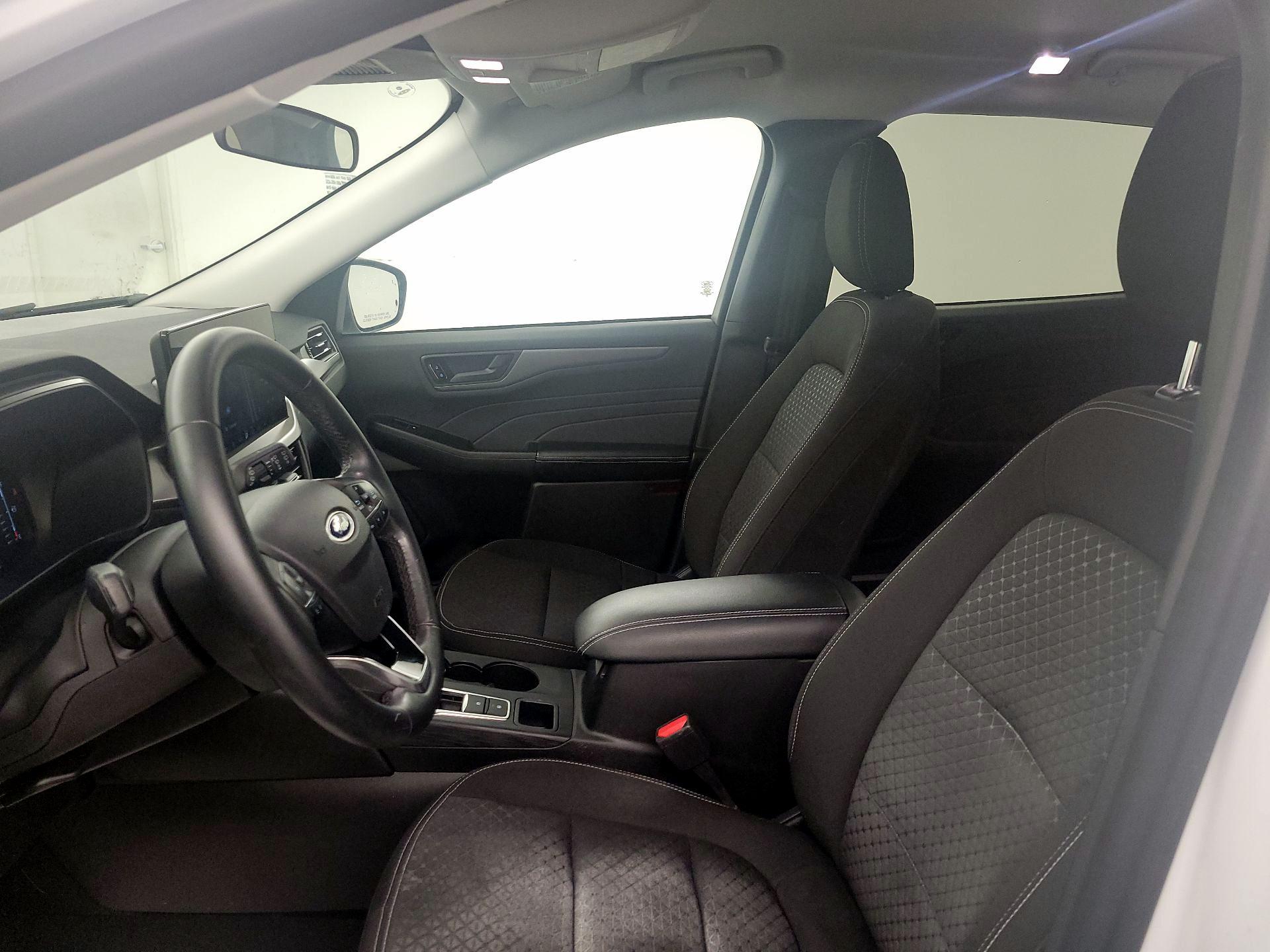 Thumbnail: 2023 Ford Escape - 11