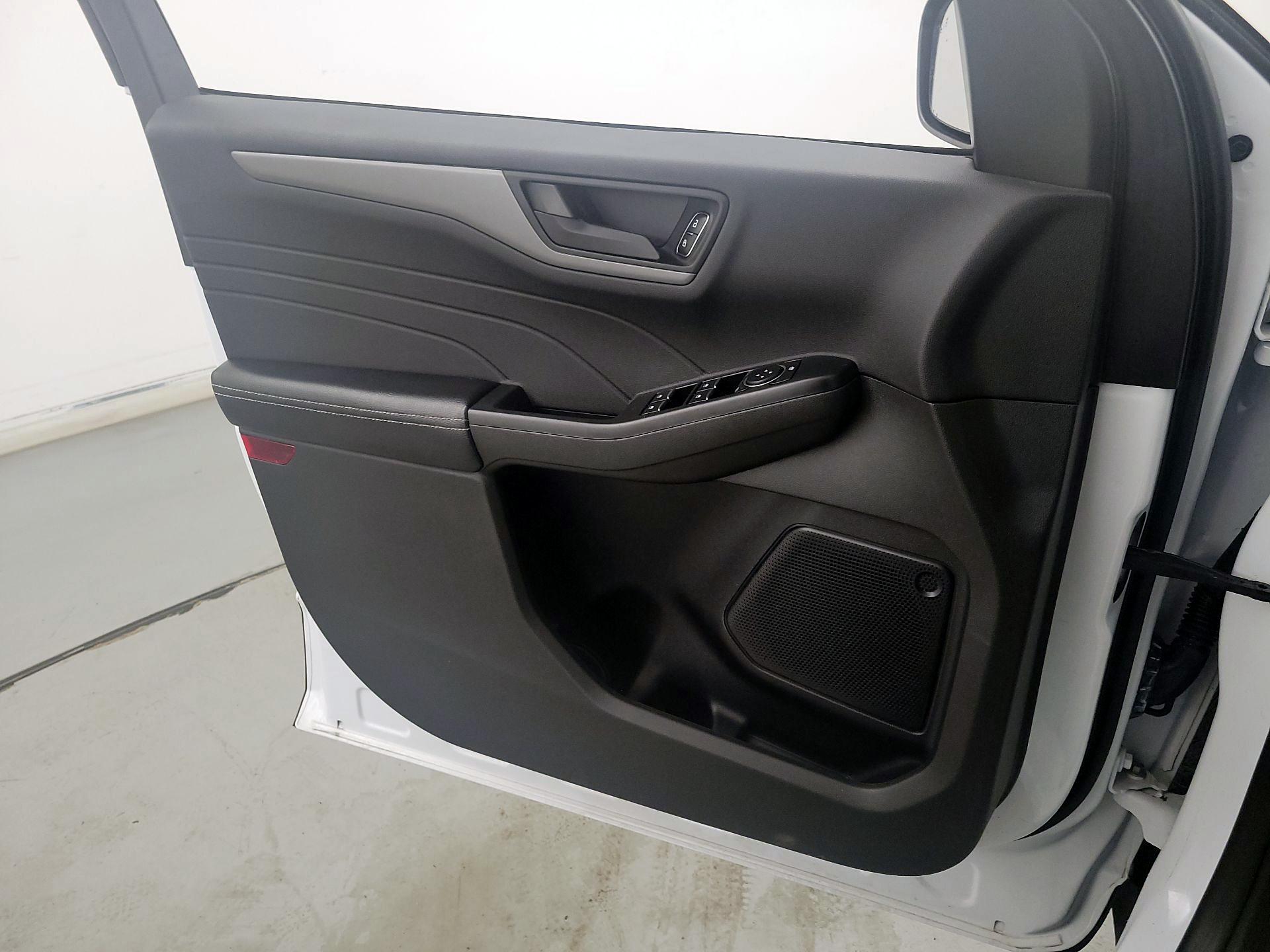 Thumbnail: 2023 Ford Escape - 12