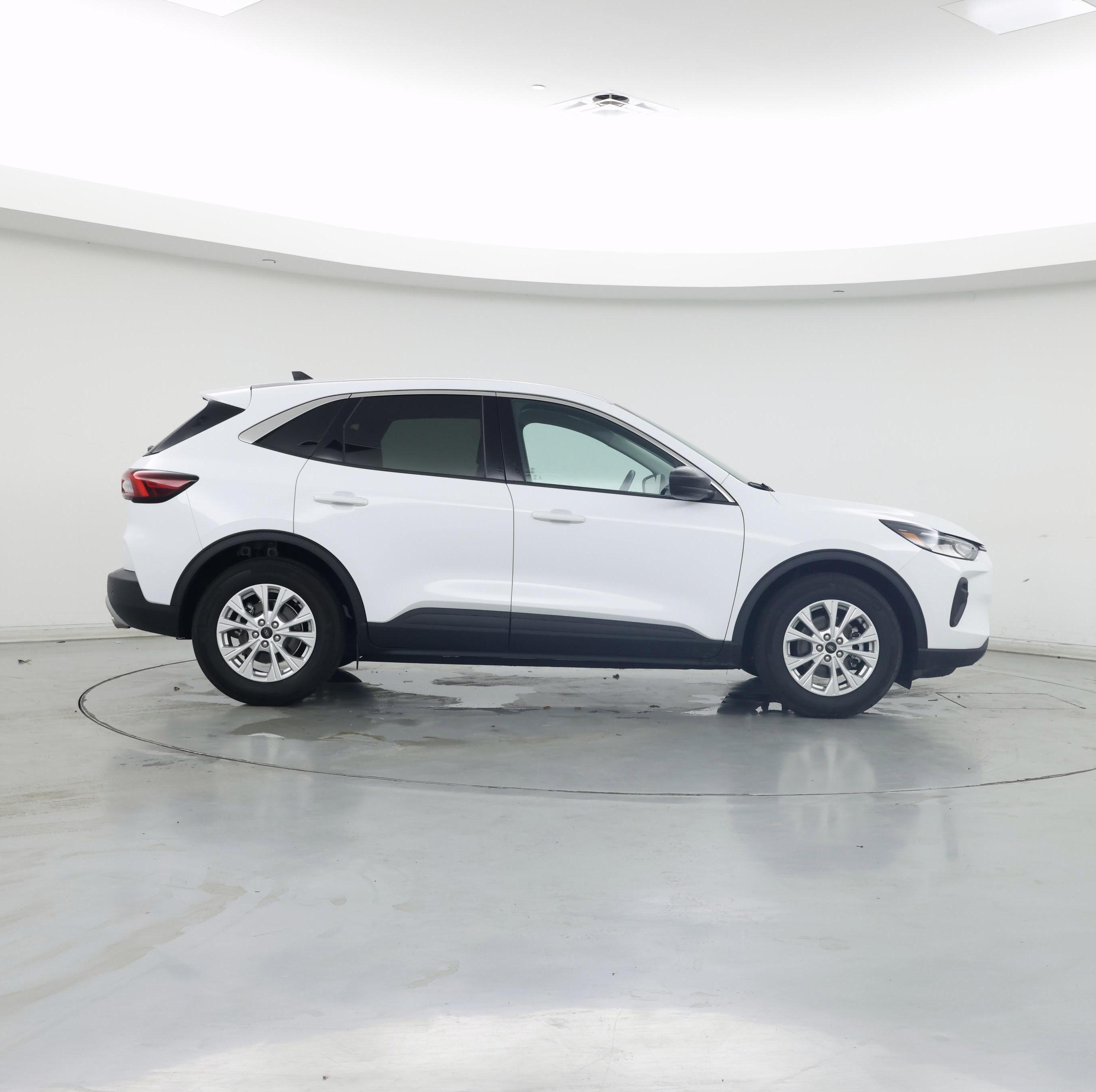 Thumbnail: 2023 Ford Escape - 7