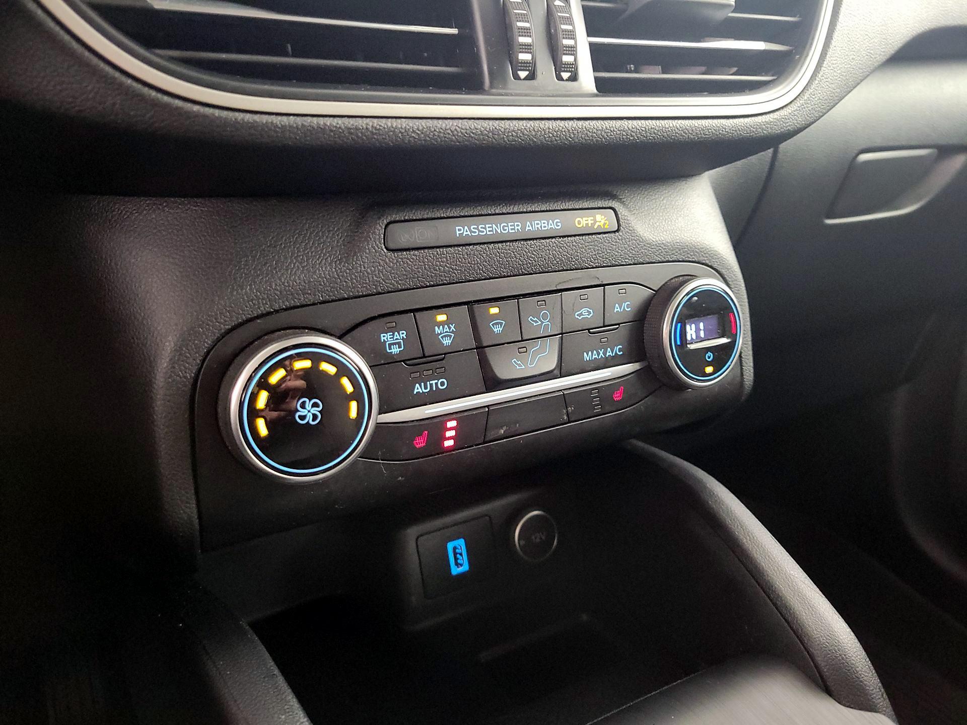 Thumbnail: 2020 Ford Escape - 17