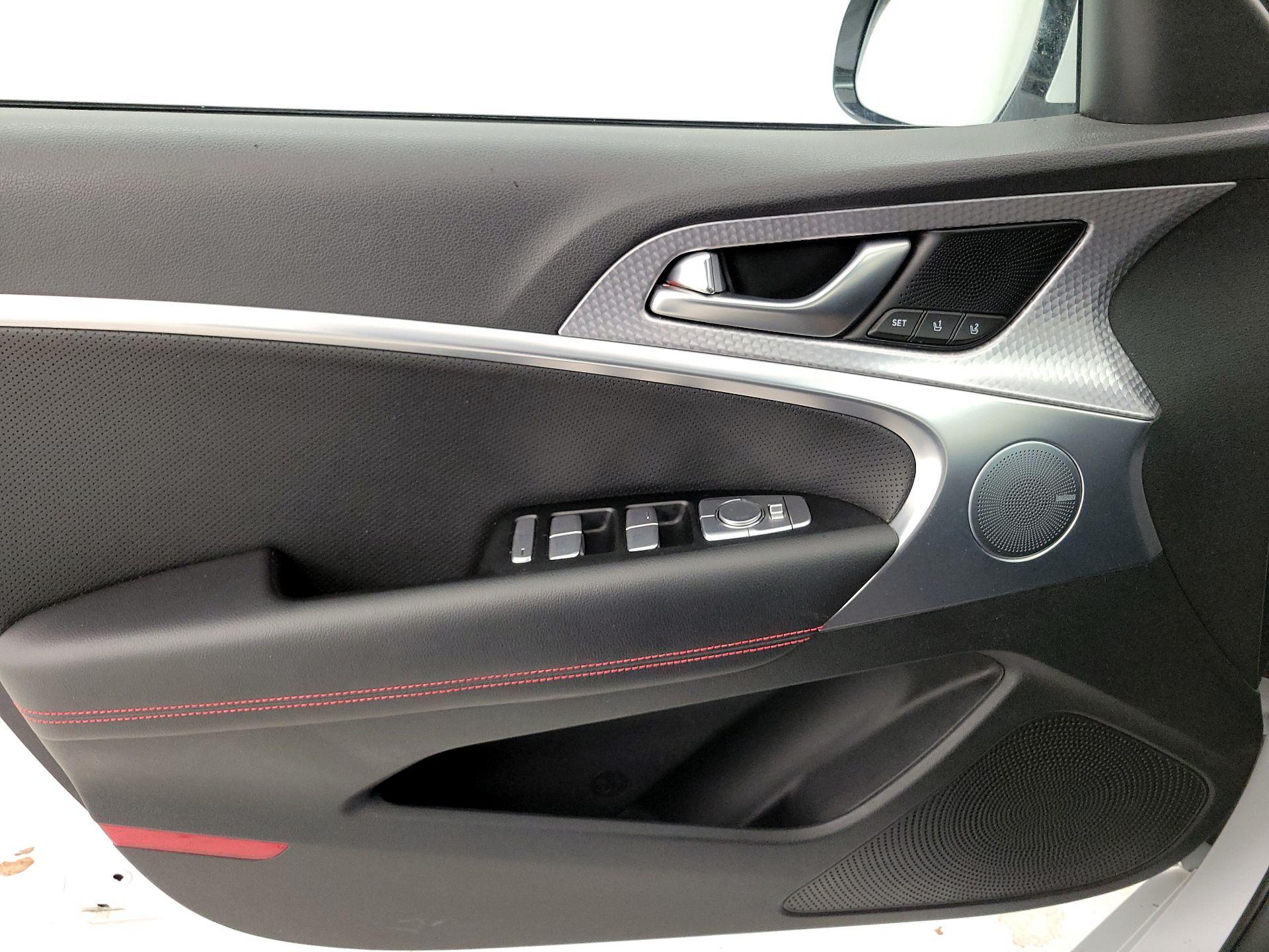 Thumbnail: 2023 Genesis G70 - 12