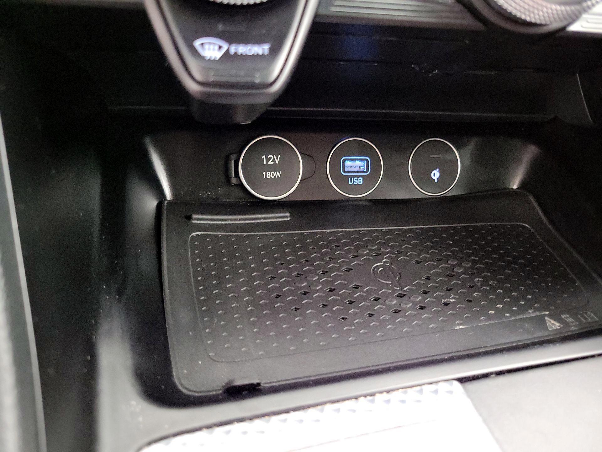 Thumbnail: 2023 Genesis G70 - 19