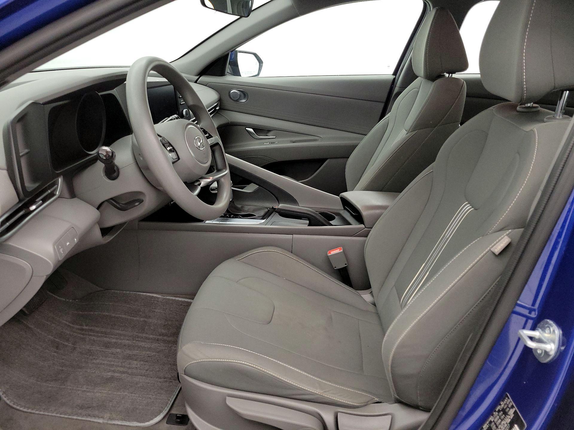 Thumbnail: 2023 Hyundai Elantra - 11