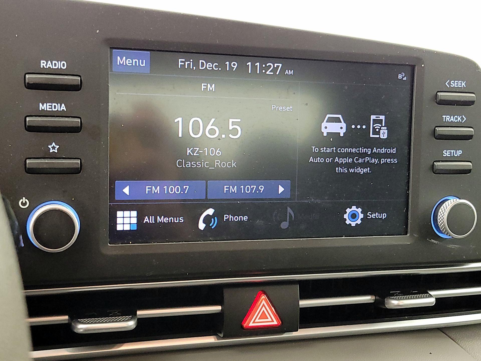 Thumbnail: 2023 Hyundai Elantra - 15