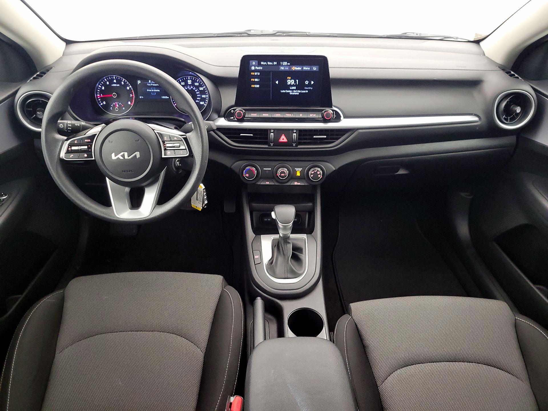 Thumbnail: 2023 Kia Forte - 9