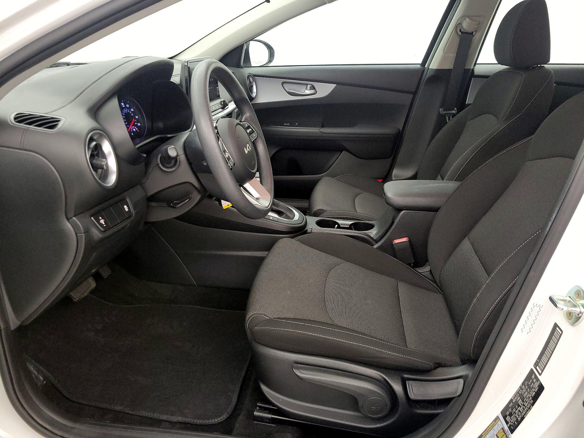 Thumbnail: 2023 Kia Forte - 11