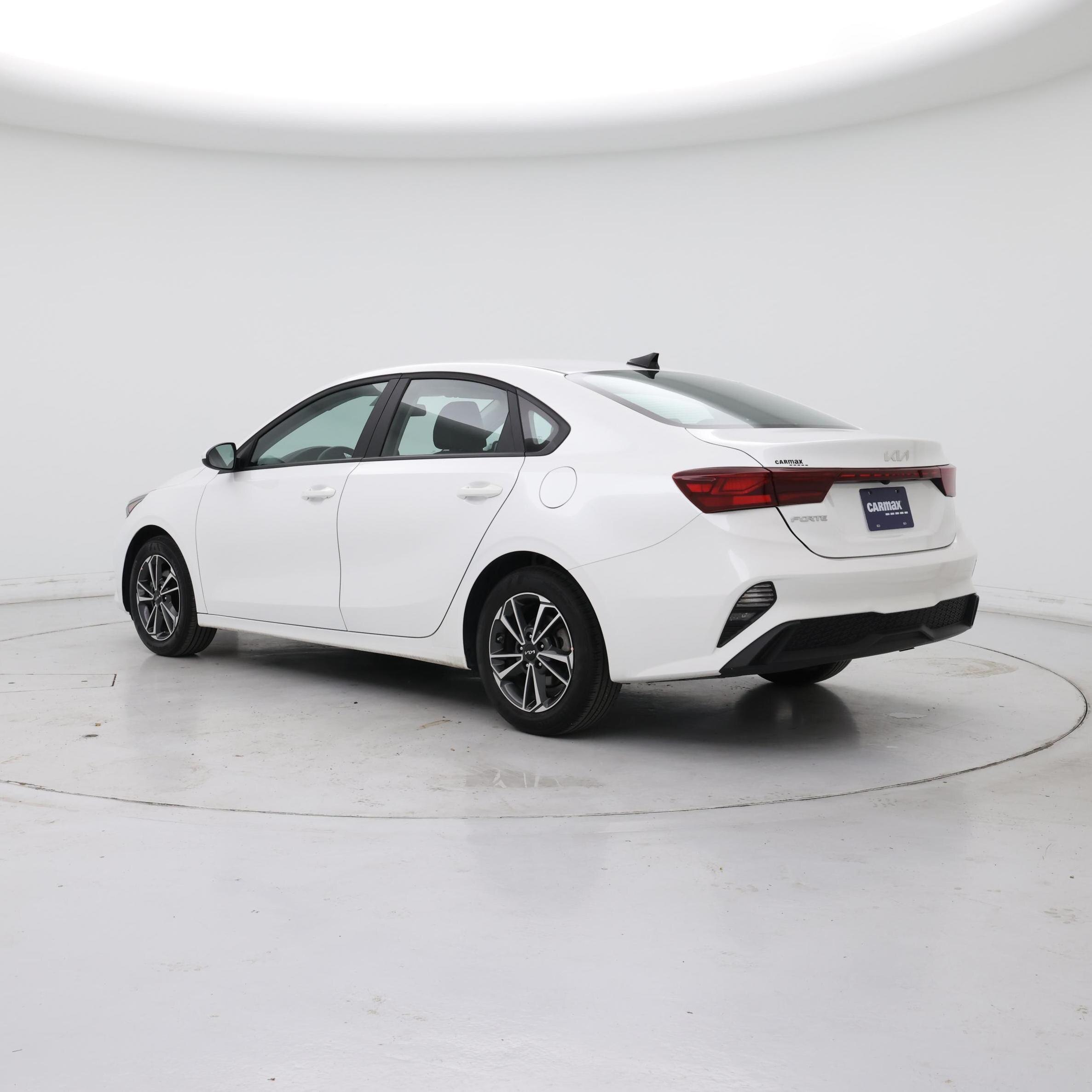 Thumbnail: 2023 Kia Forte - 2