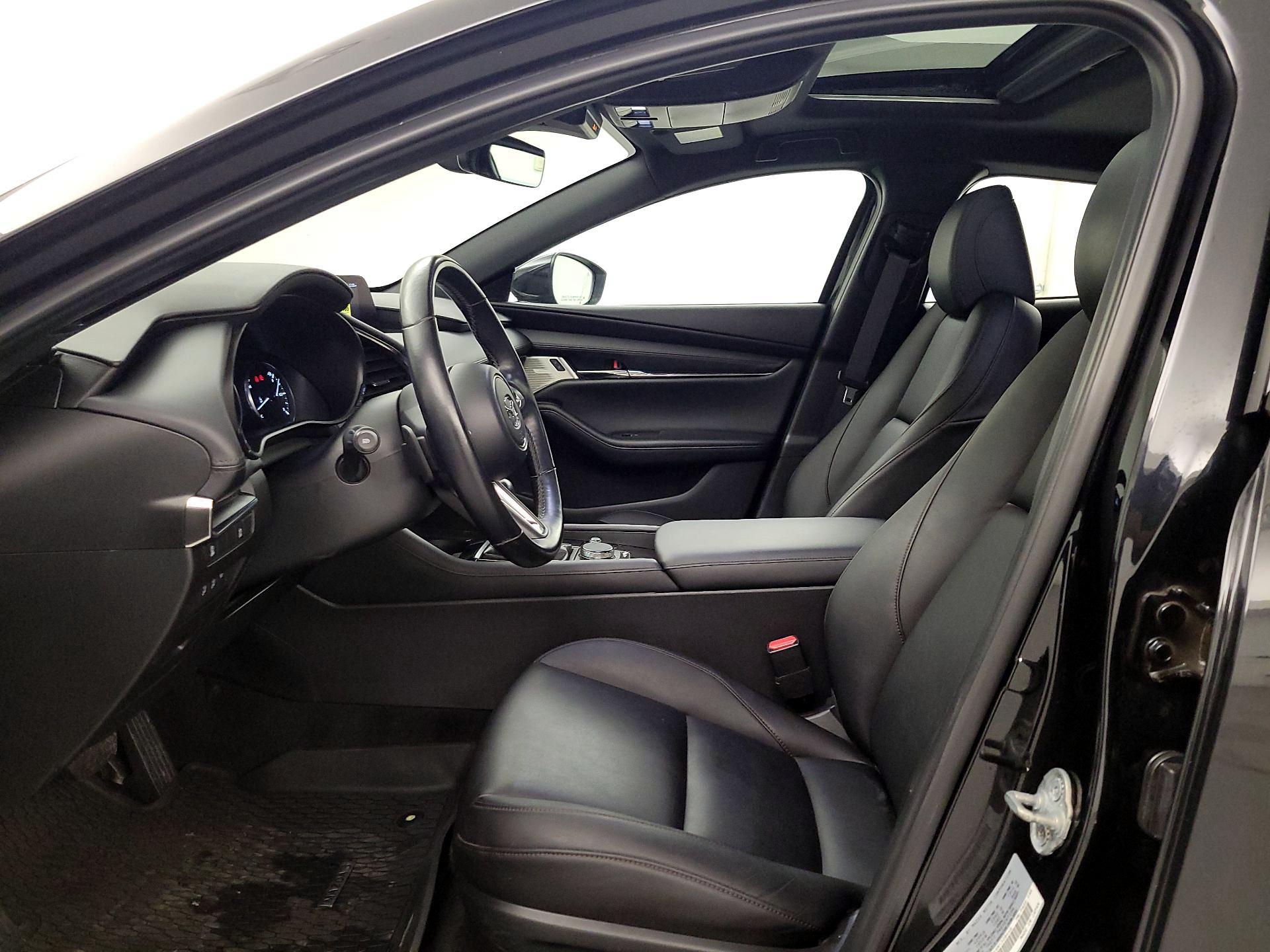 Thumbnail: 2022 Mazda Mazda3 - 11