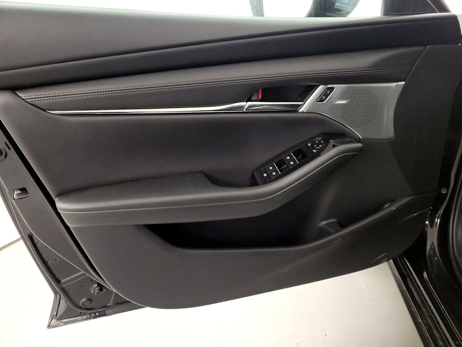 Thumbnail: 2022 Mazda Mazda3 - 12