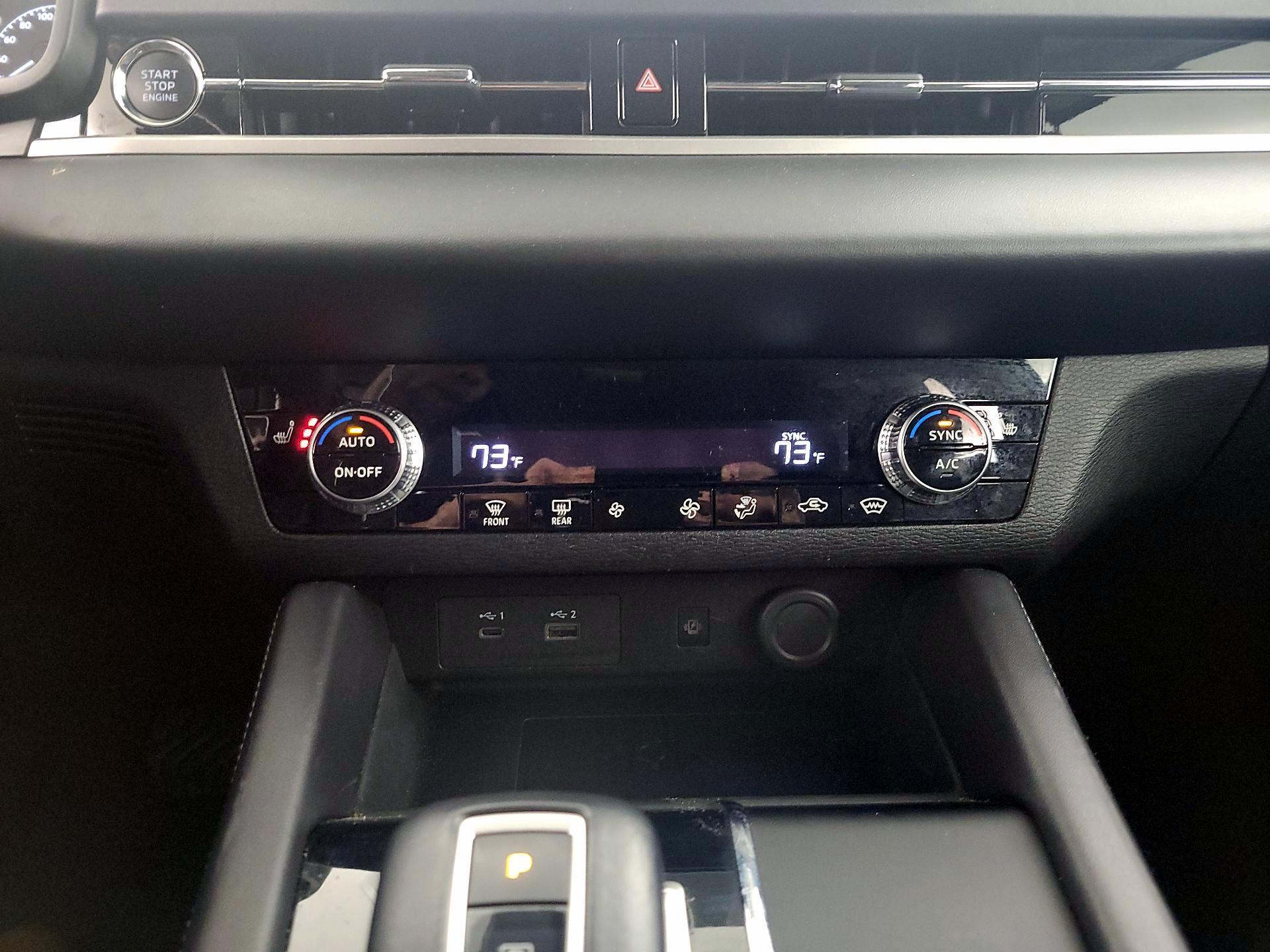 Thumbnail: 2024 Mitsubishi Outlander - 17