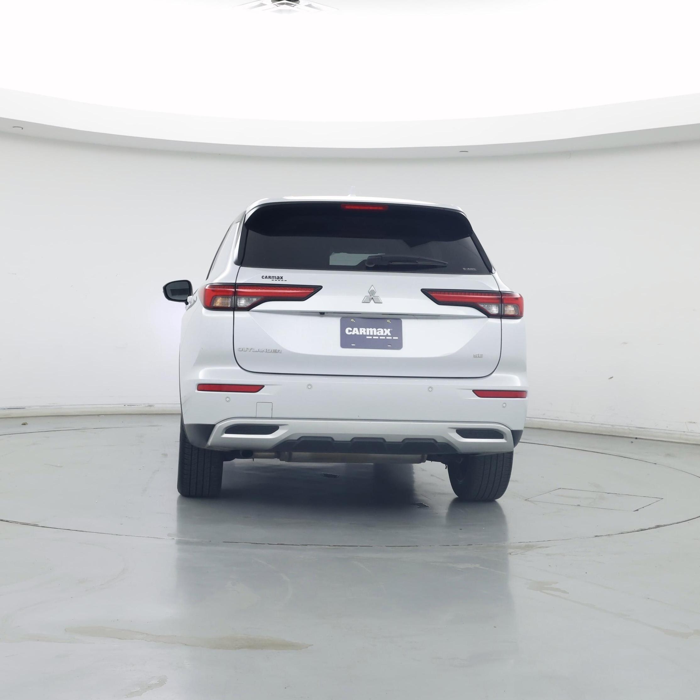 Thumbnail: 2024 Mitsubishi Outlander - 6