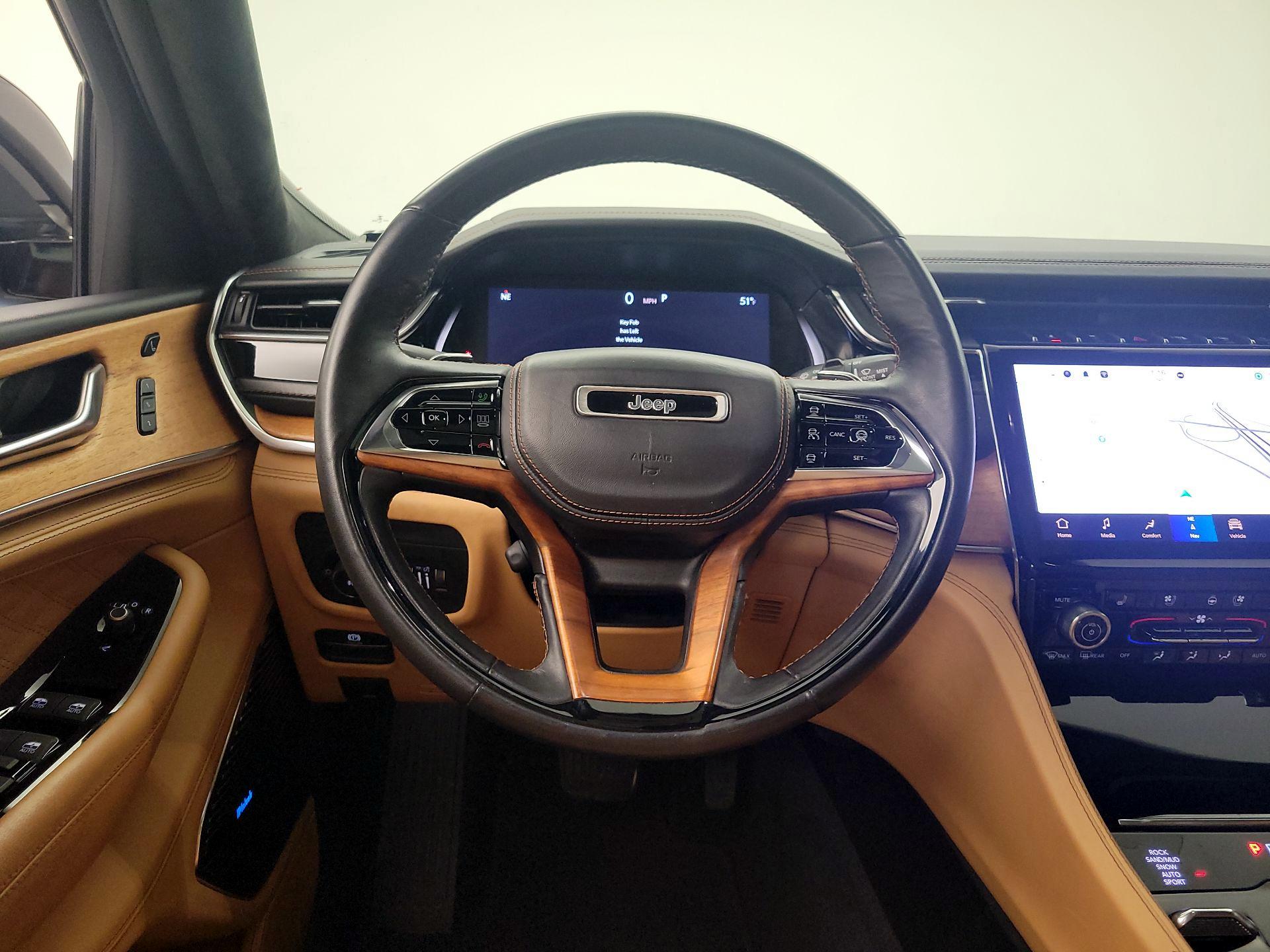 Thumbnail: 2022 Jeep Grand Cherokee - 10