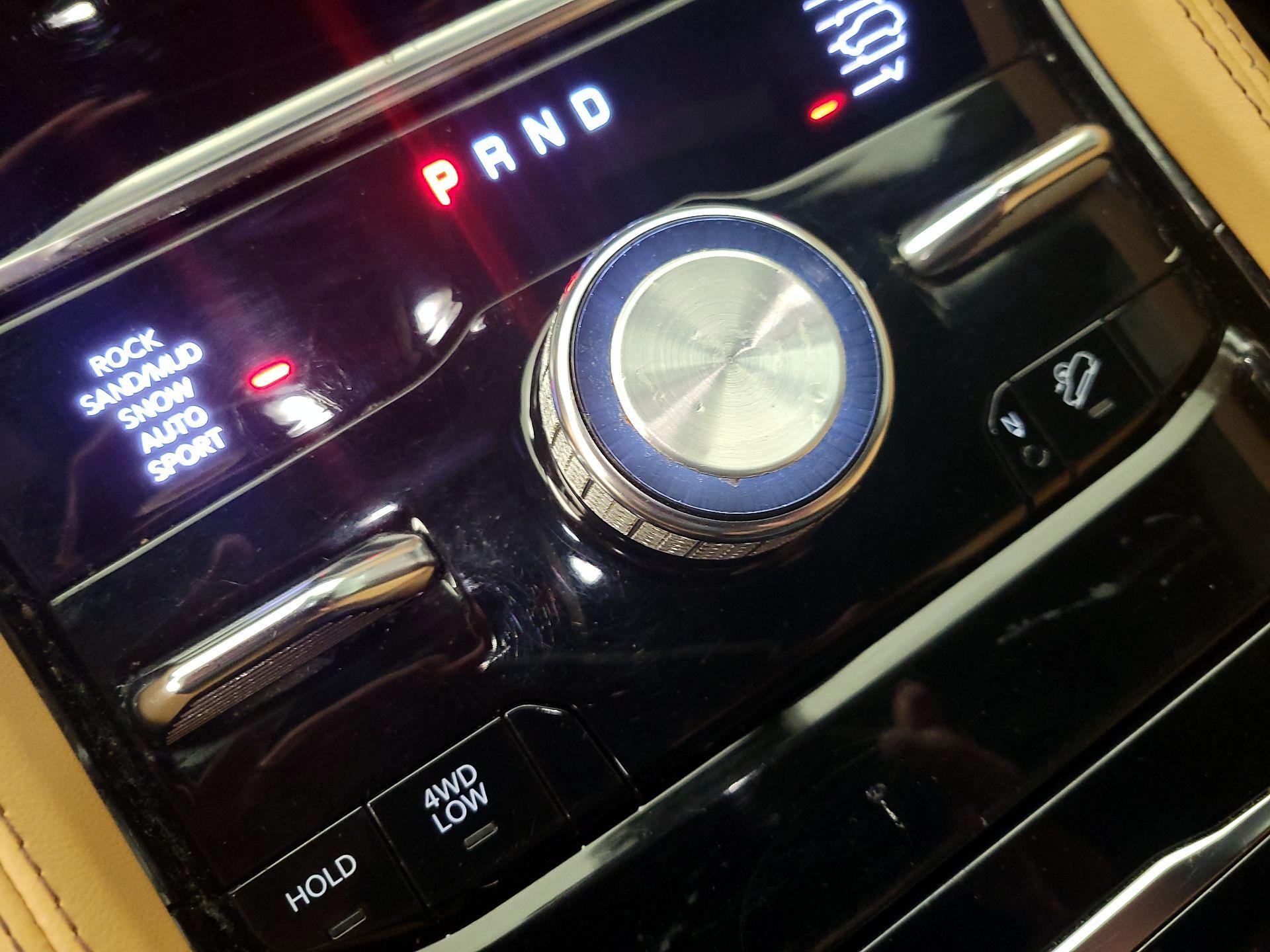 Thumbnail: 2022 Jeep Grand Cherokee - 18