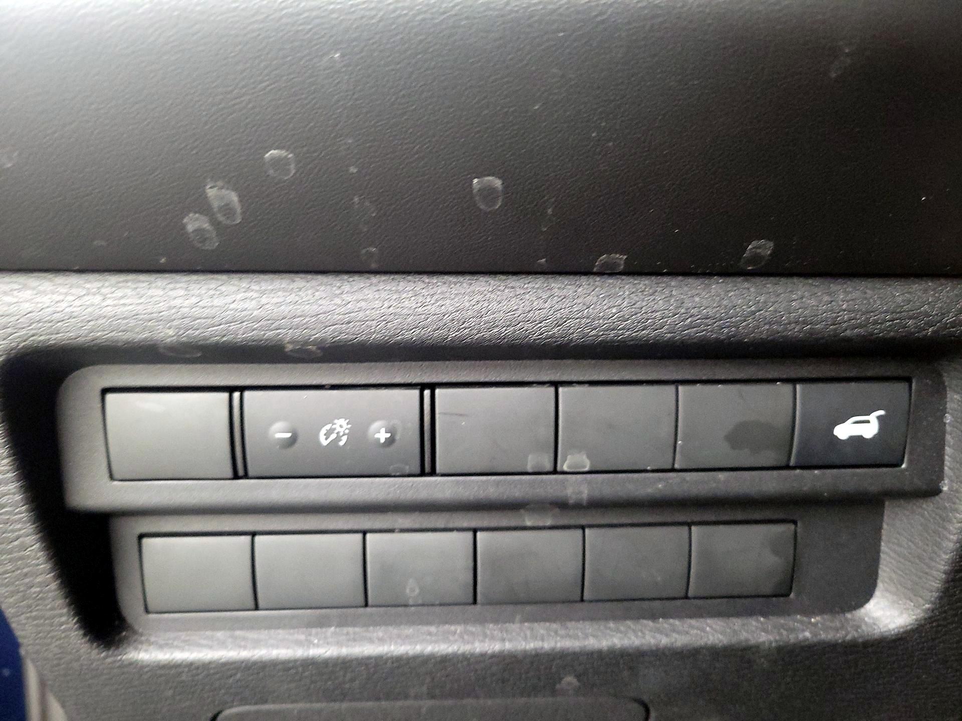 Thumbnail: 2024 Mitsubishi Outlander - 13