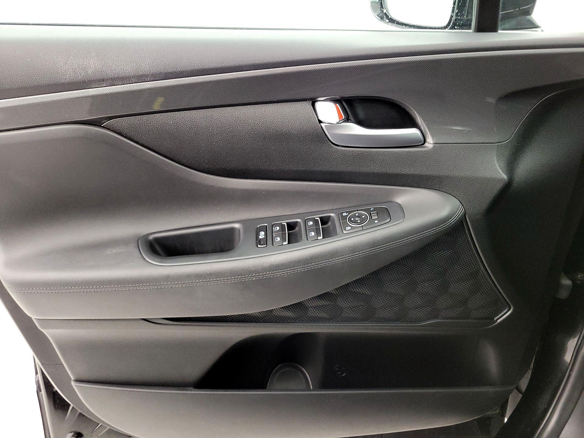 Thumbnail: 2022 Hyundai Santa Fe - 12