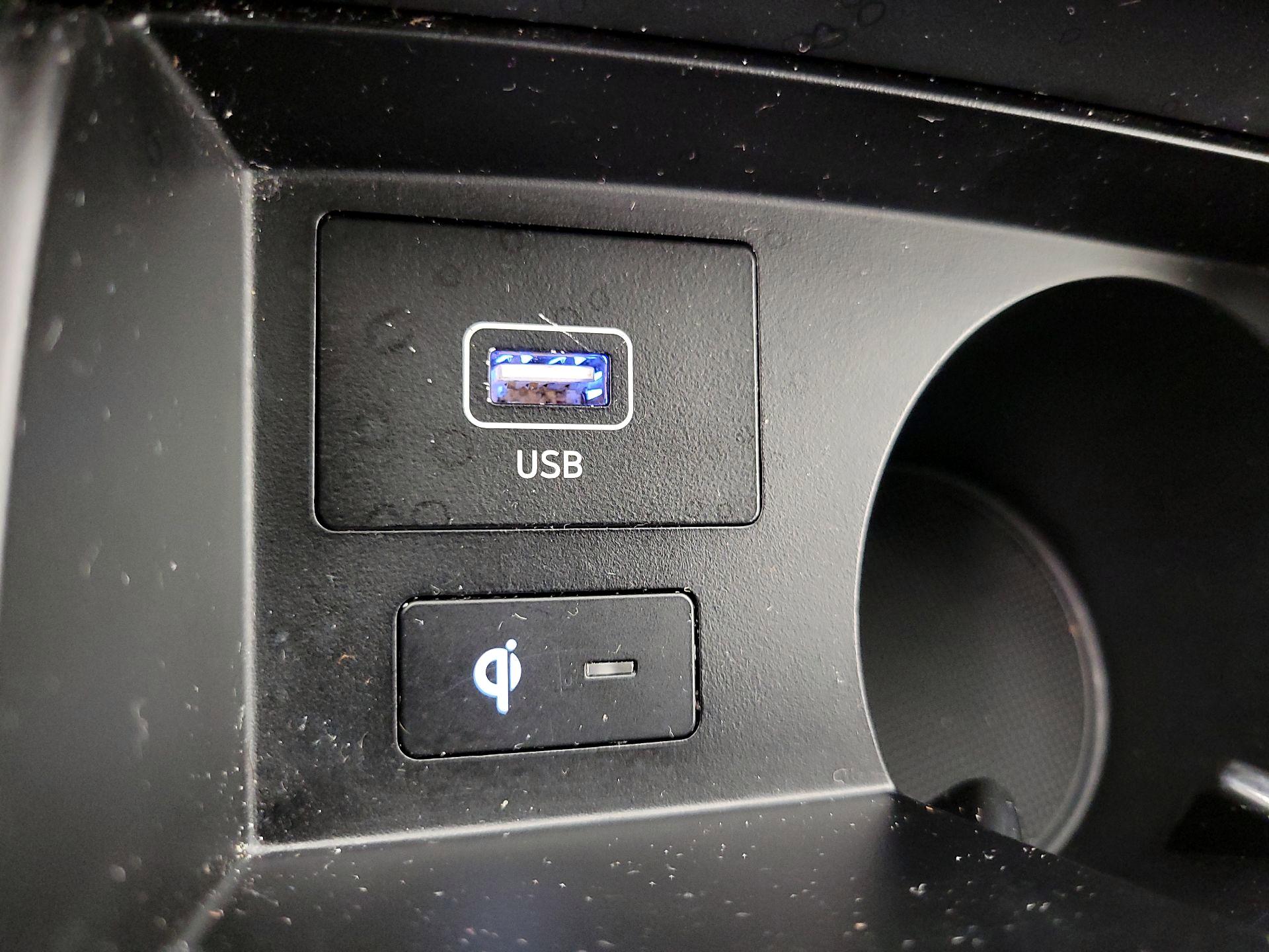 Thumbnail: 2023 Hyundai Santa Fe - 19