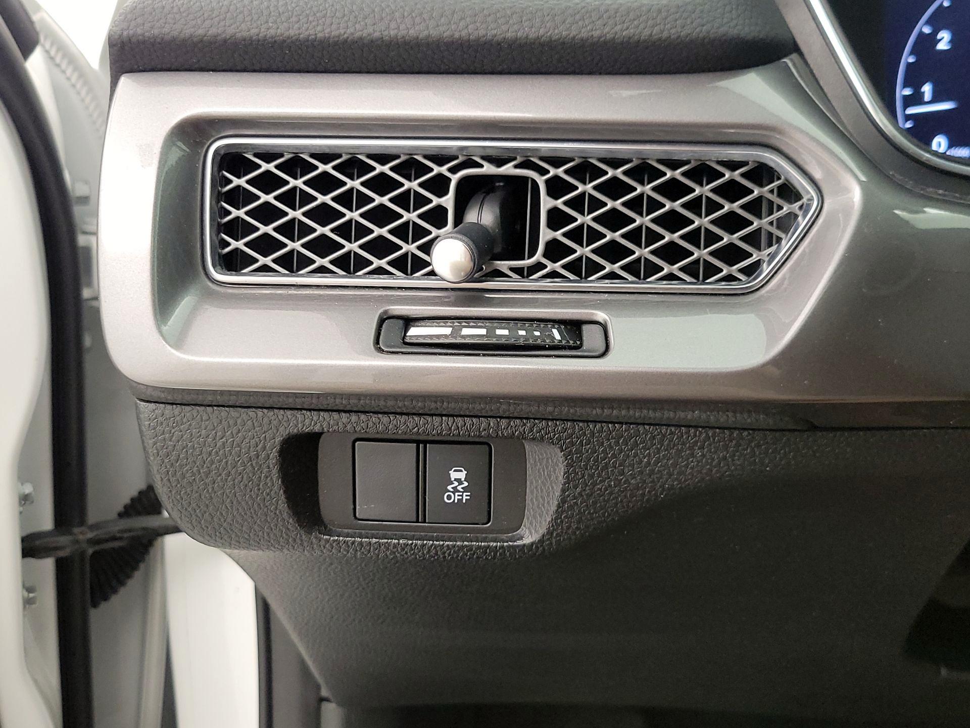 Thumbnail: 2023 Acura Integra - 13