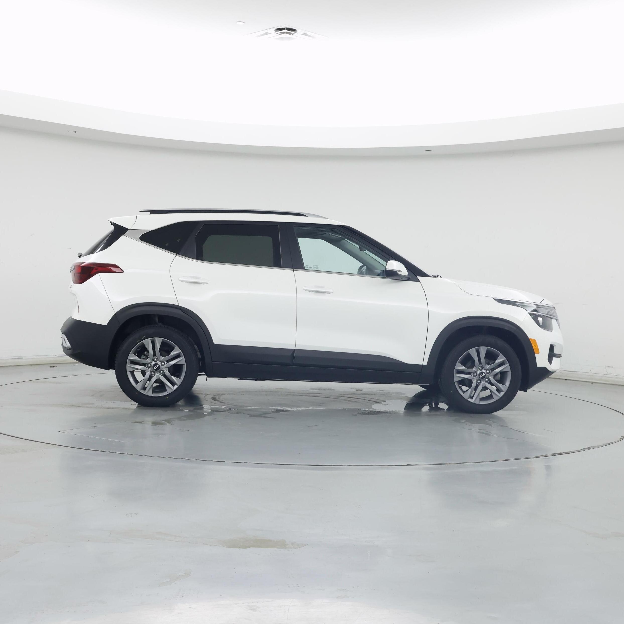 Thumbnail: 2021 Kia Seltos - 7