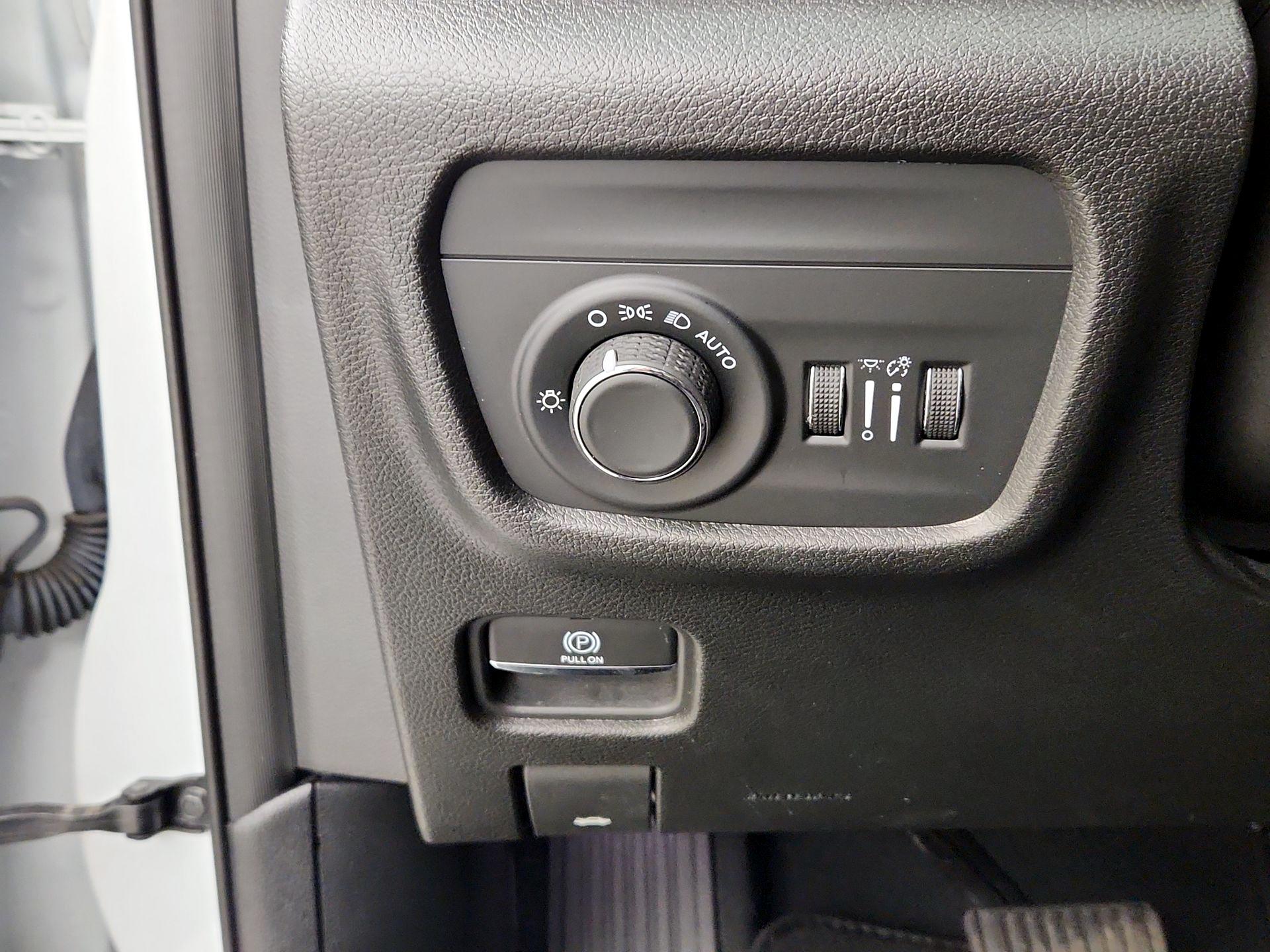 Thumbnail: 2023 Jeep Grand Cherokee - 13