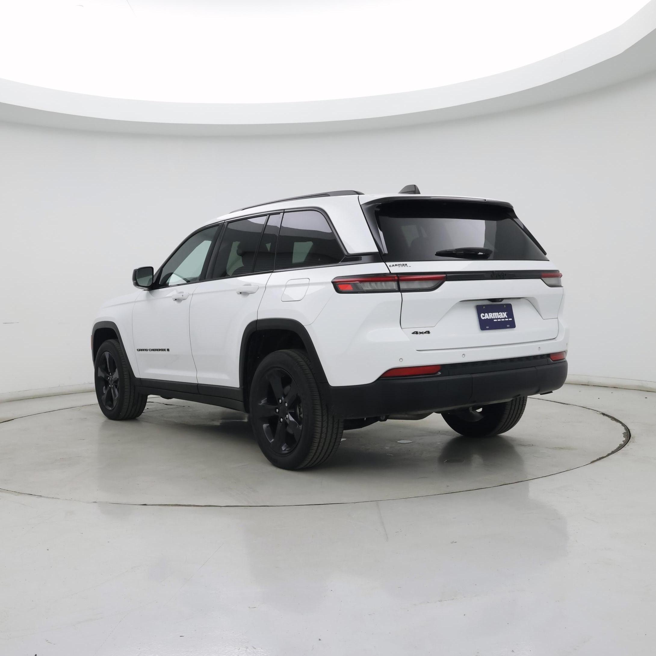 Thumbnail: 2023 Jeep Grand Cherokee - 2