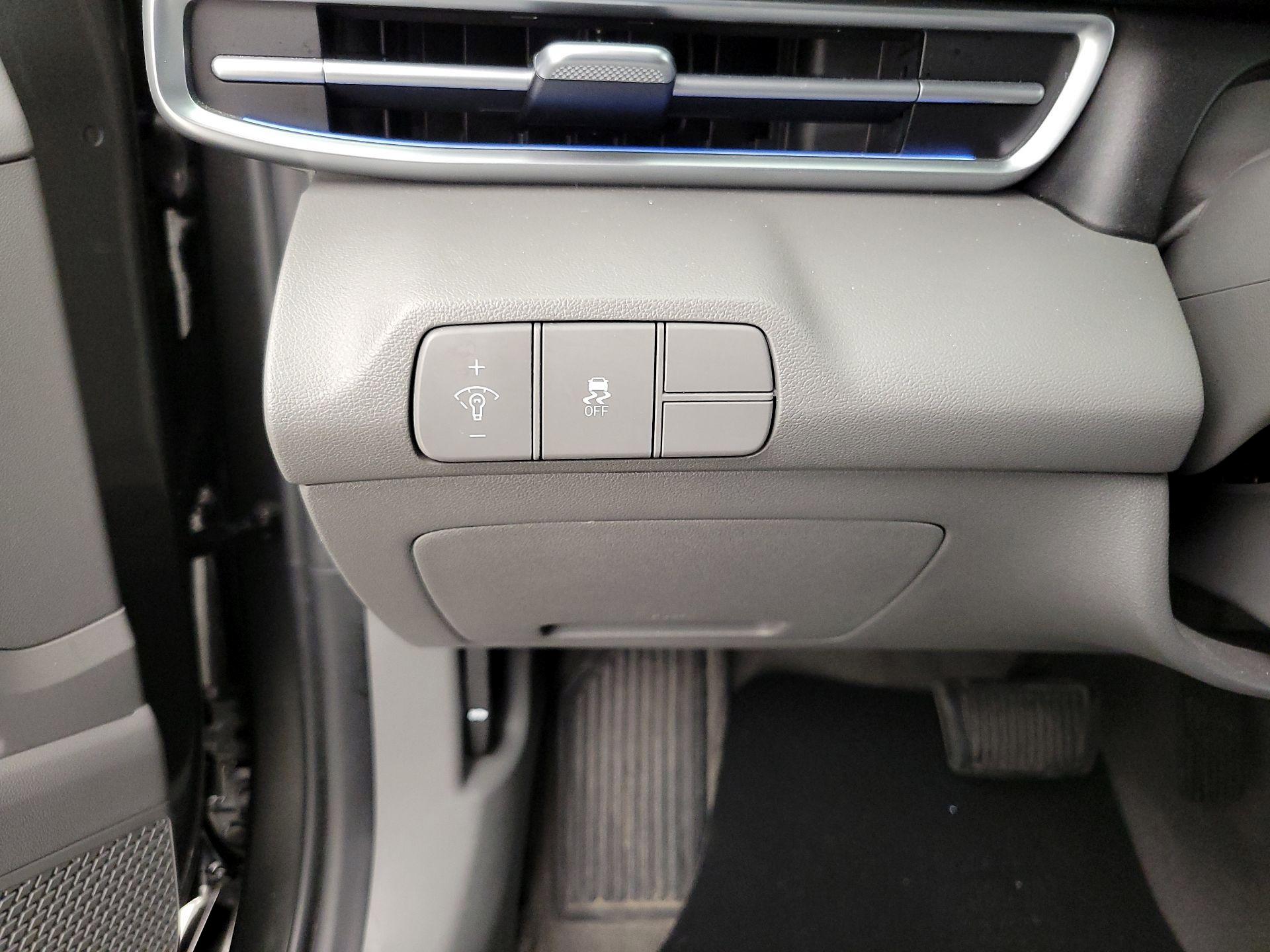 Thumbnail: 2024 Hyundai Elantra - 13