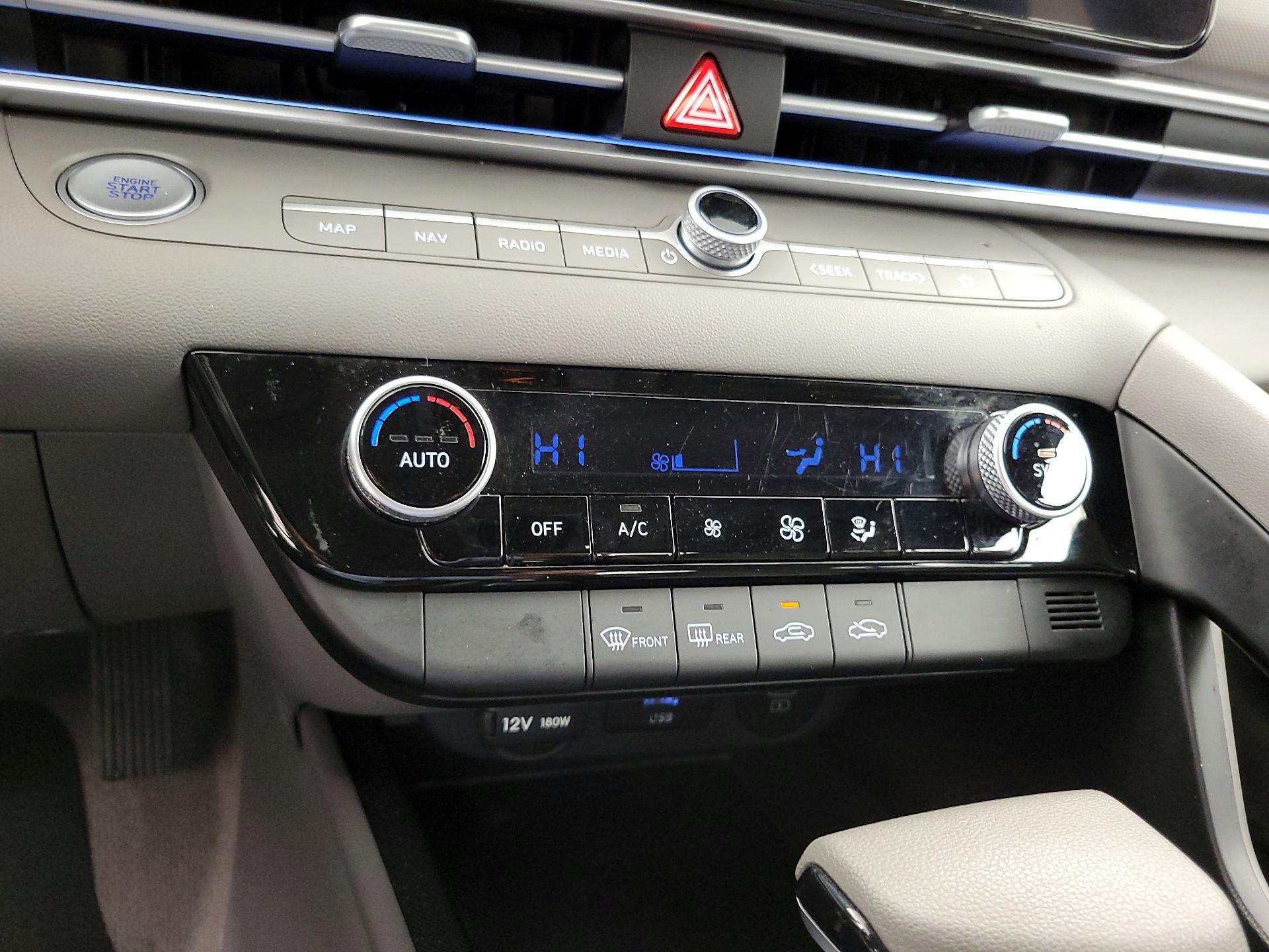 Thumbnail: 2024 Hyundai Elantra - 17