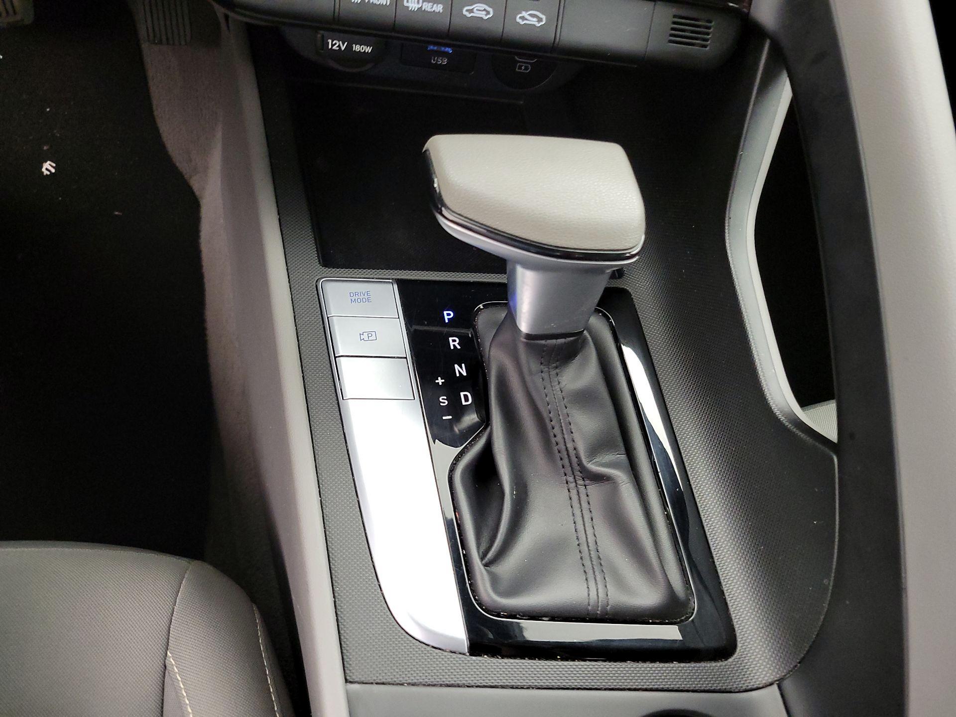 Thumbnail: 2024 Hyundai Elantra - 18